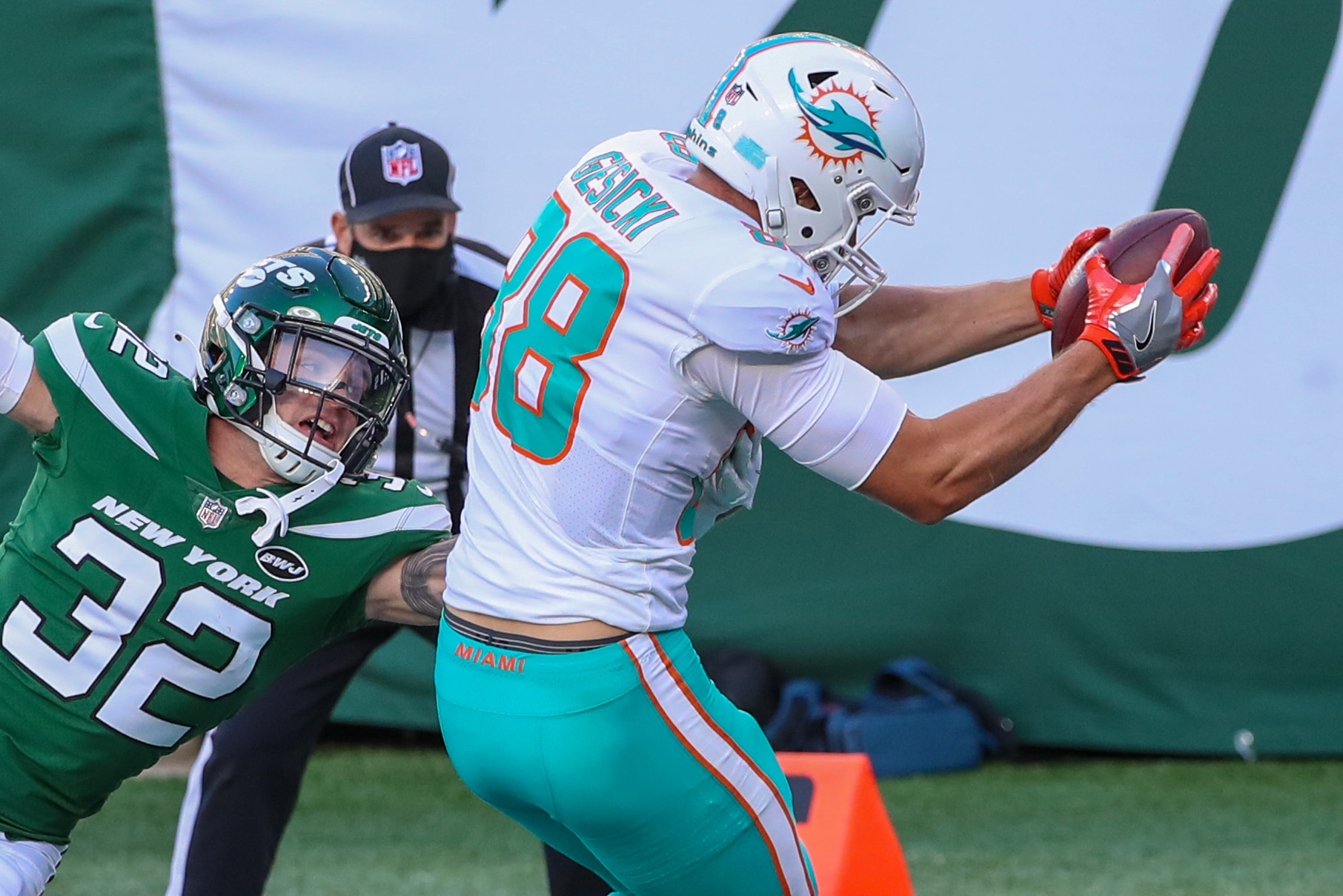 Miami Dolphins defeat New York Jets, November 29, 2020 