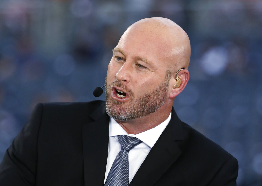 Trent Dilfer berates, manhandles high school football player