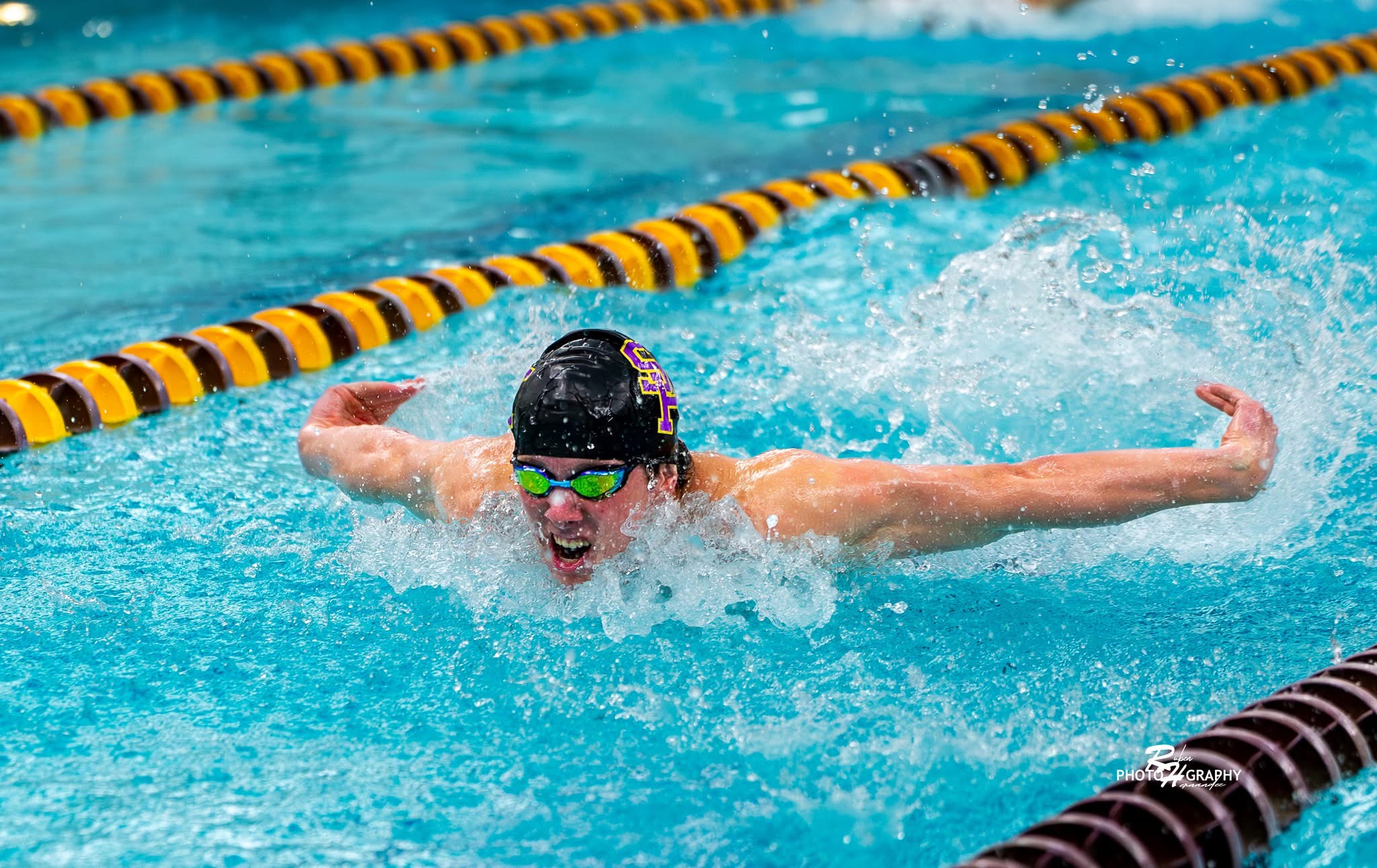Fueled by fire: South Haven swimmer Zander Duncan turns hatred of
