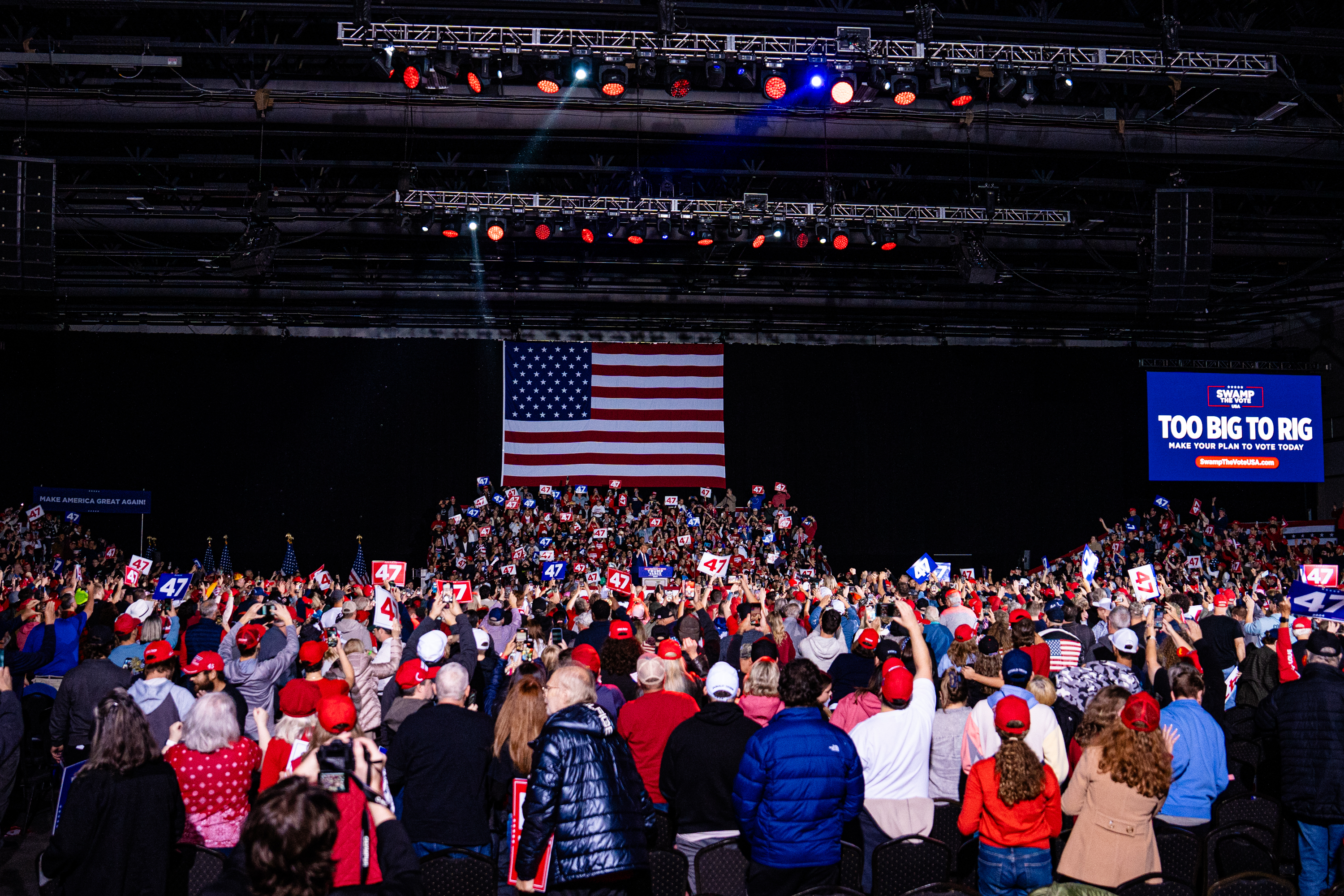 Trump campaigns in Novi - mlive.com