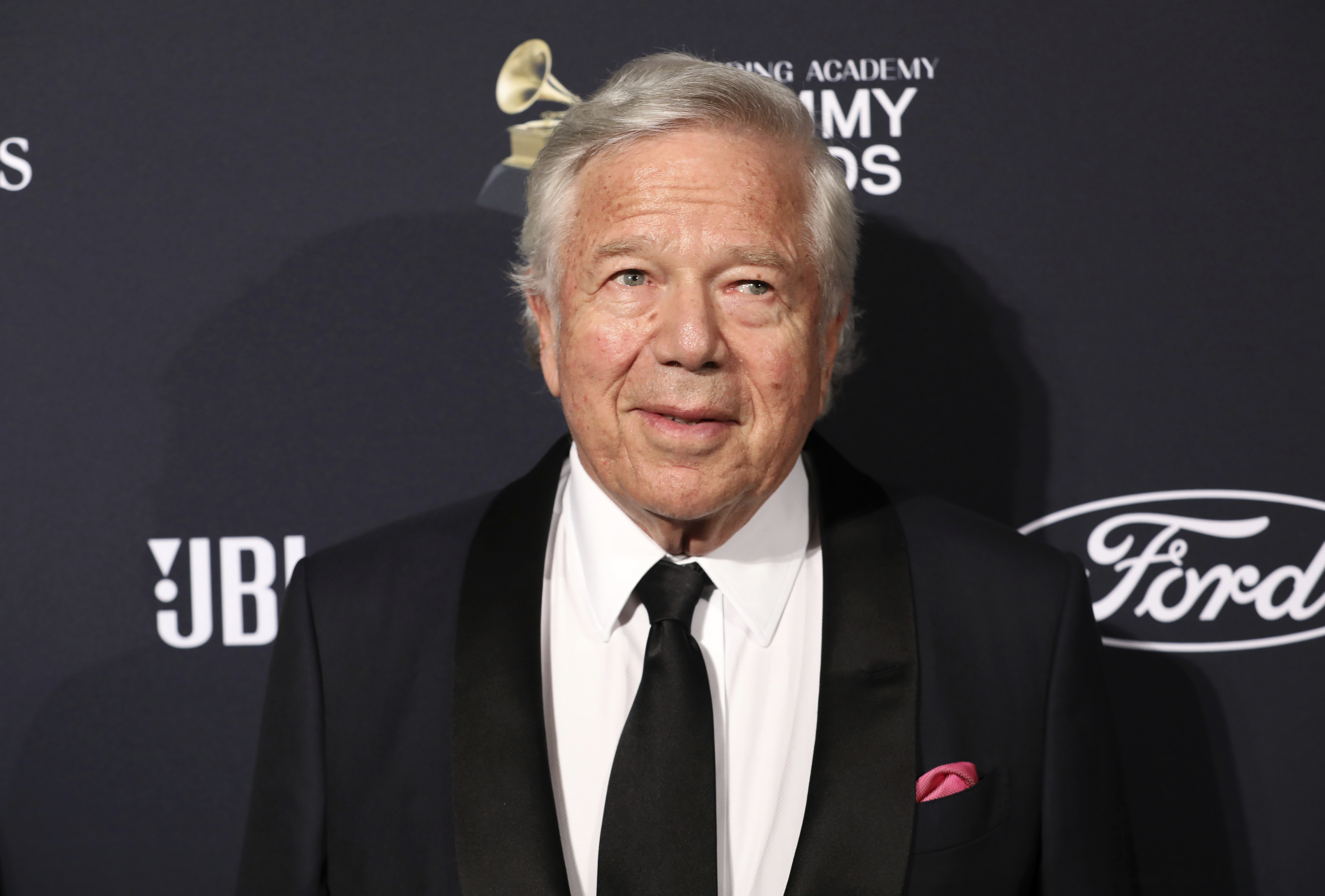 Patriots owner Kraft cleared of massage parlor sex charge