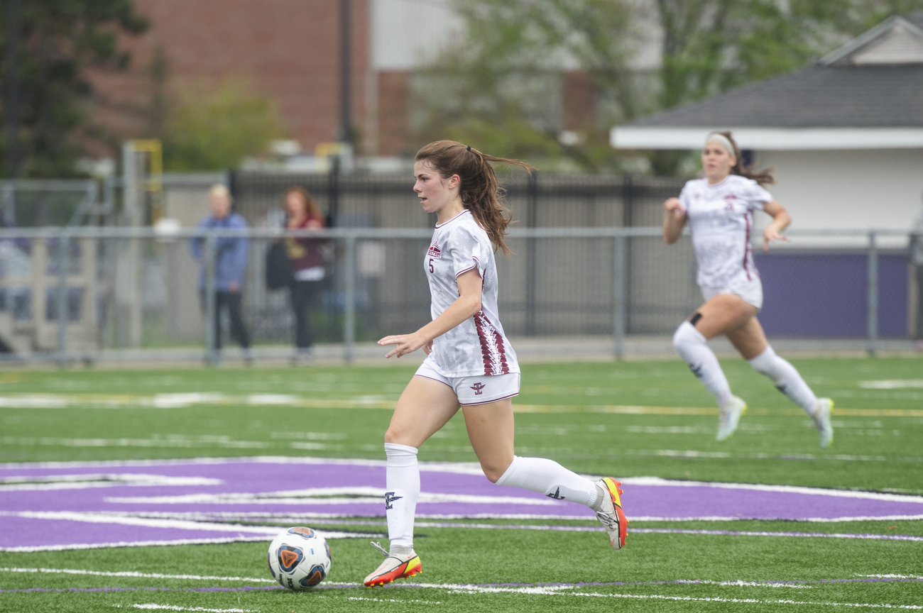 Dexter teen becomes youngest professional female soccer player to sign with  adidas