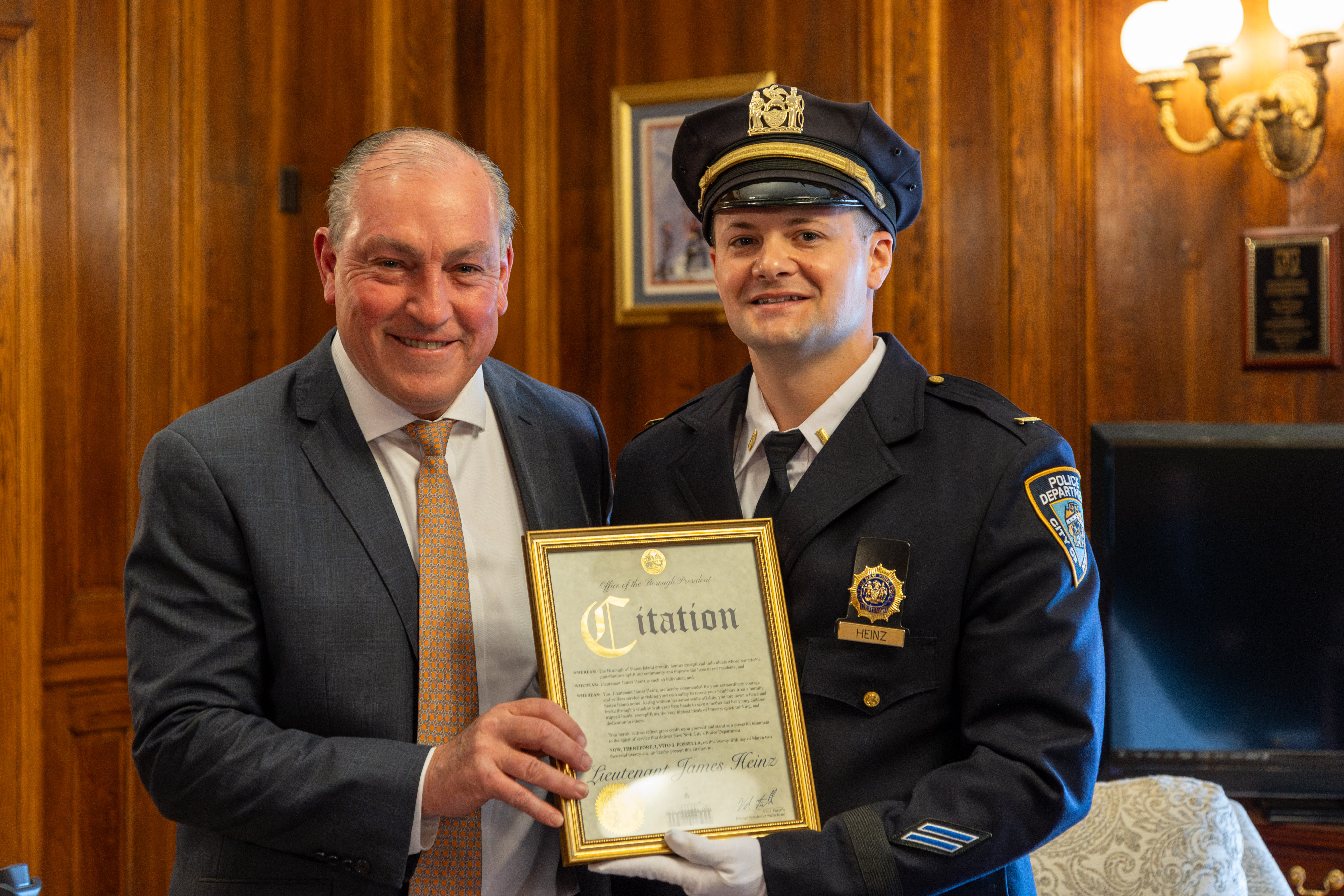 NYPD lieutenant honored for saving family from Staten Island fire