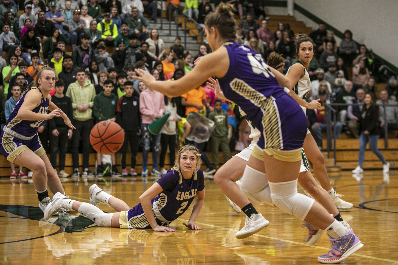 Schoolcraft Eagles defeat Hartford Indians