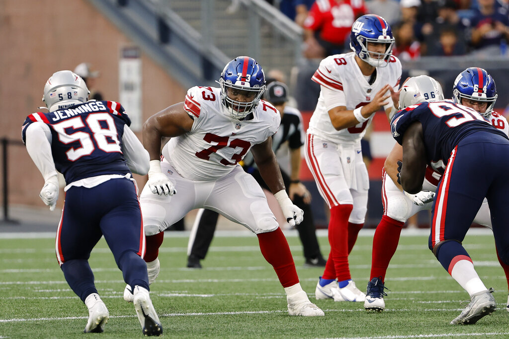 New York Giants RG Mark Glowinski receives a PFF Pass Blocking grade of  1.0; allowing 3 sacks and 9 total pressures across 49 pass blocking snaps :  r/nfl