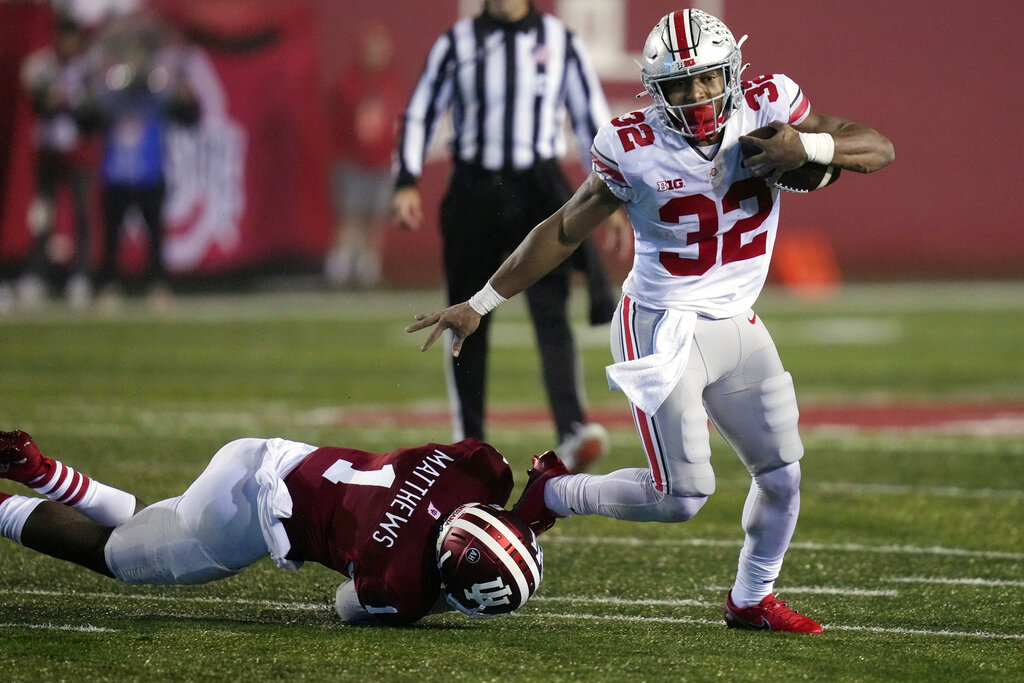 Ohio State-Penn State  Buckeyes offensive line paves the way