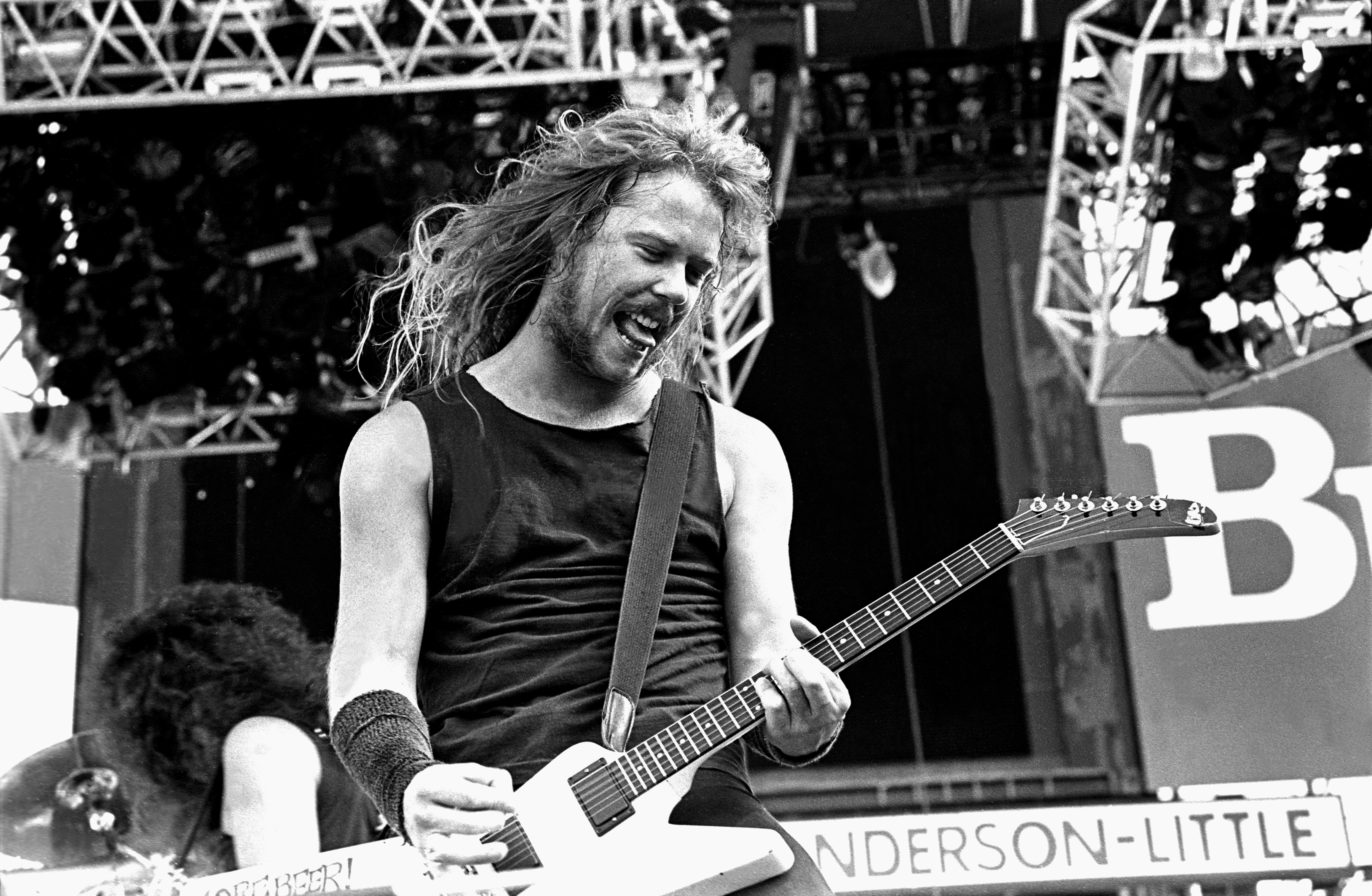 Guitarist James Hetfield of Metallica talks with San Francisco Giants  News Photo - Getty Images