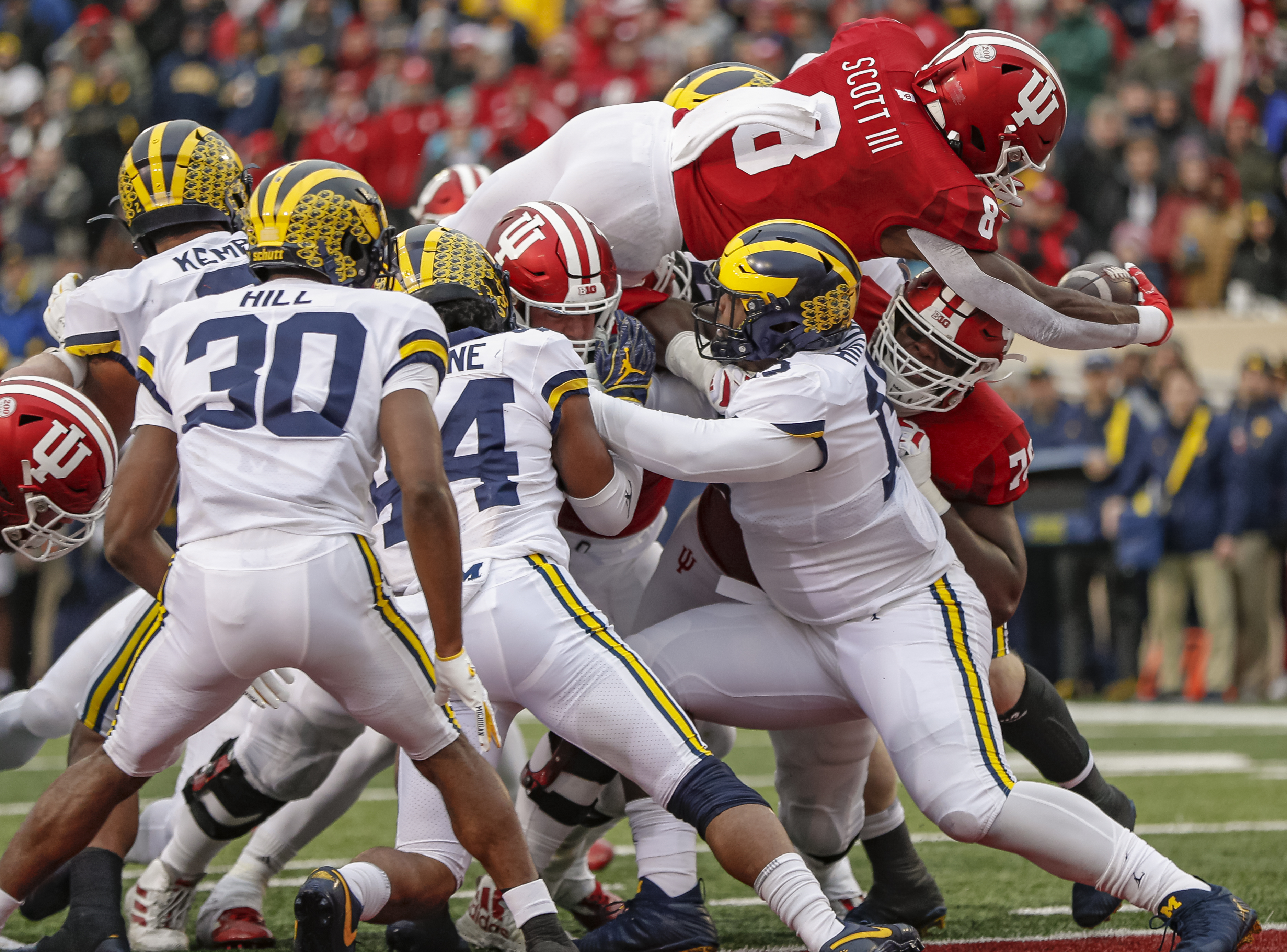 Former CBA football star Stevie Scott III signs with NFL's Arizona