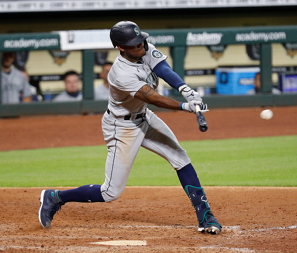 Kyle Lewis has 2 RBIs in 8th to lead Mariners over Astros 7-6