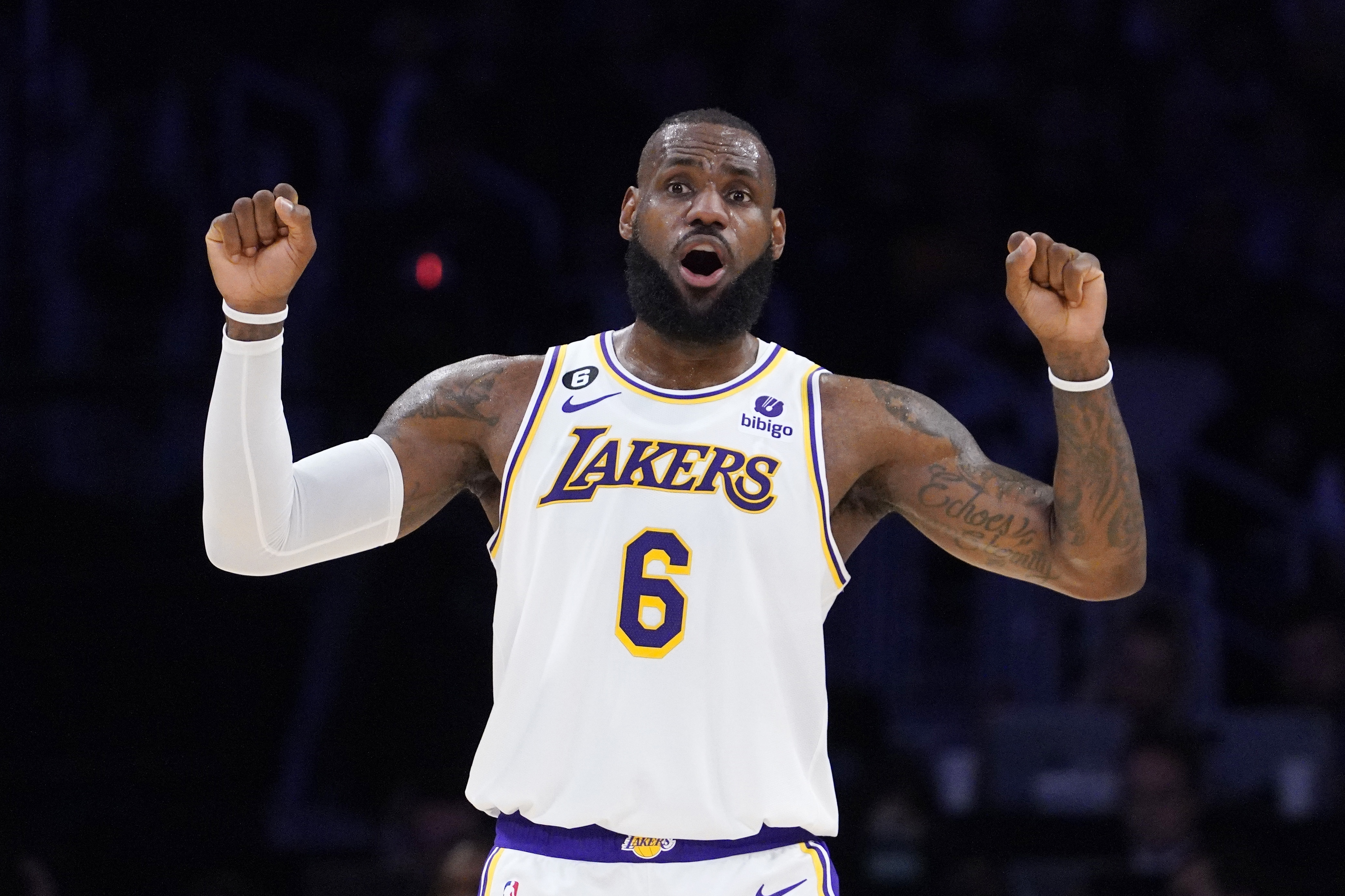 Los Angeles Lakers vs. Minnesota Timberwolves: Free live stream, TV, odds  for NBA Play-In Tournament (4/11/23) 