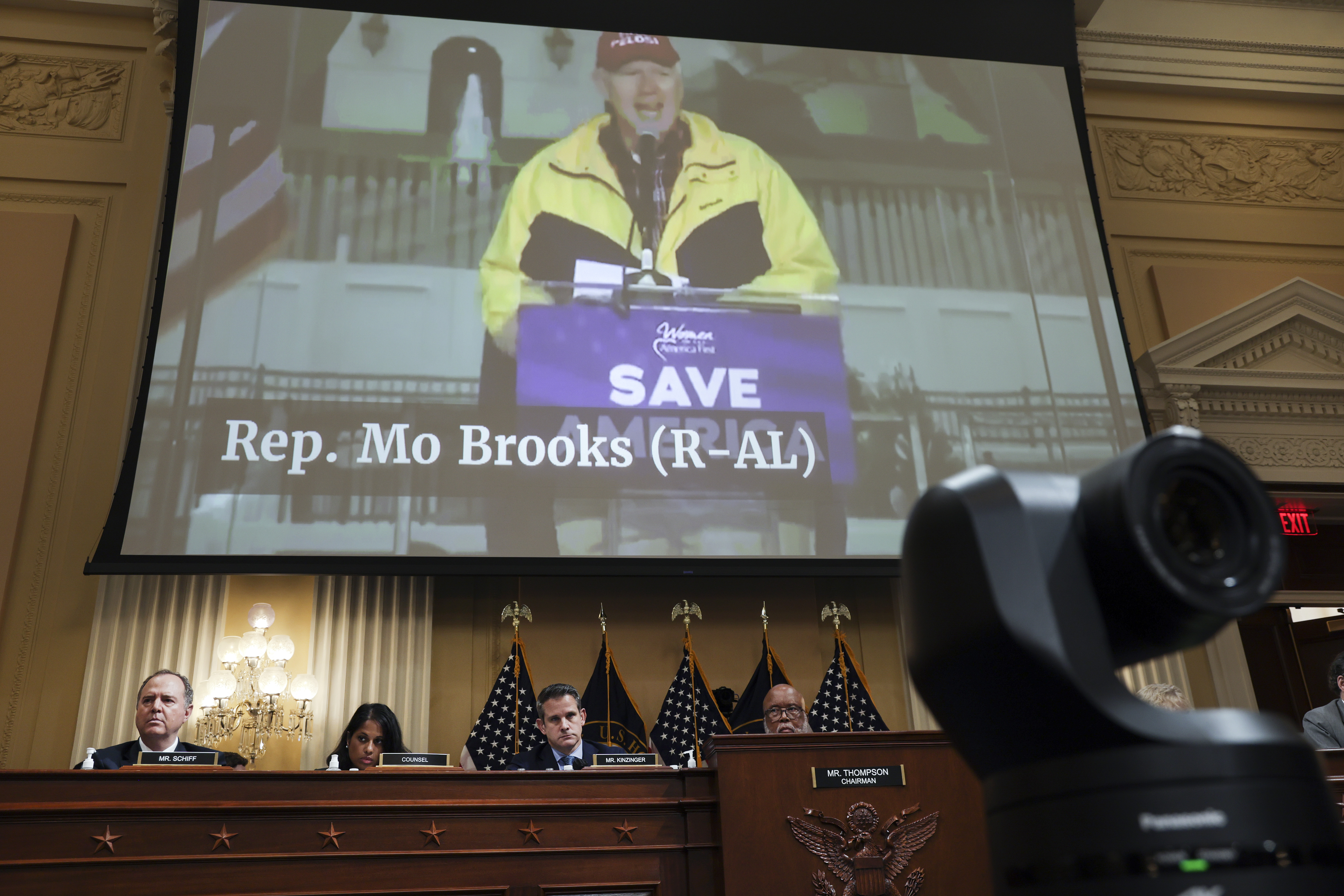 Mo Brooks: House panel secretly signed off on $39,000 increase to  congressional compensation 