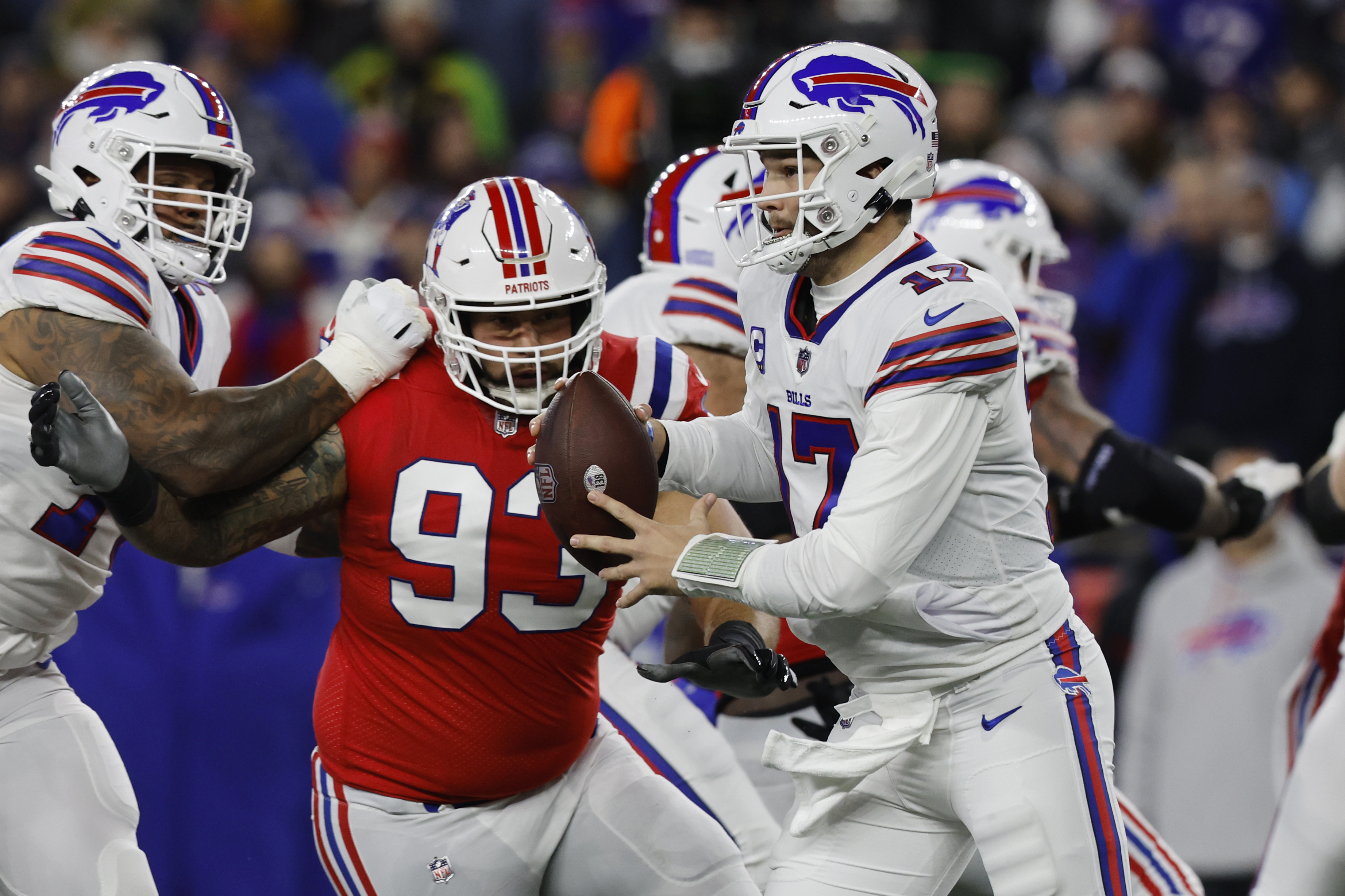 Buffalo Bills tight end Tommy Sweeney (89) at the line of scrimmage during  the first half an NFL football game against the New England Patriots,  Thursday, Dec. 1, 2022, in Foxborough, Mass. (