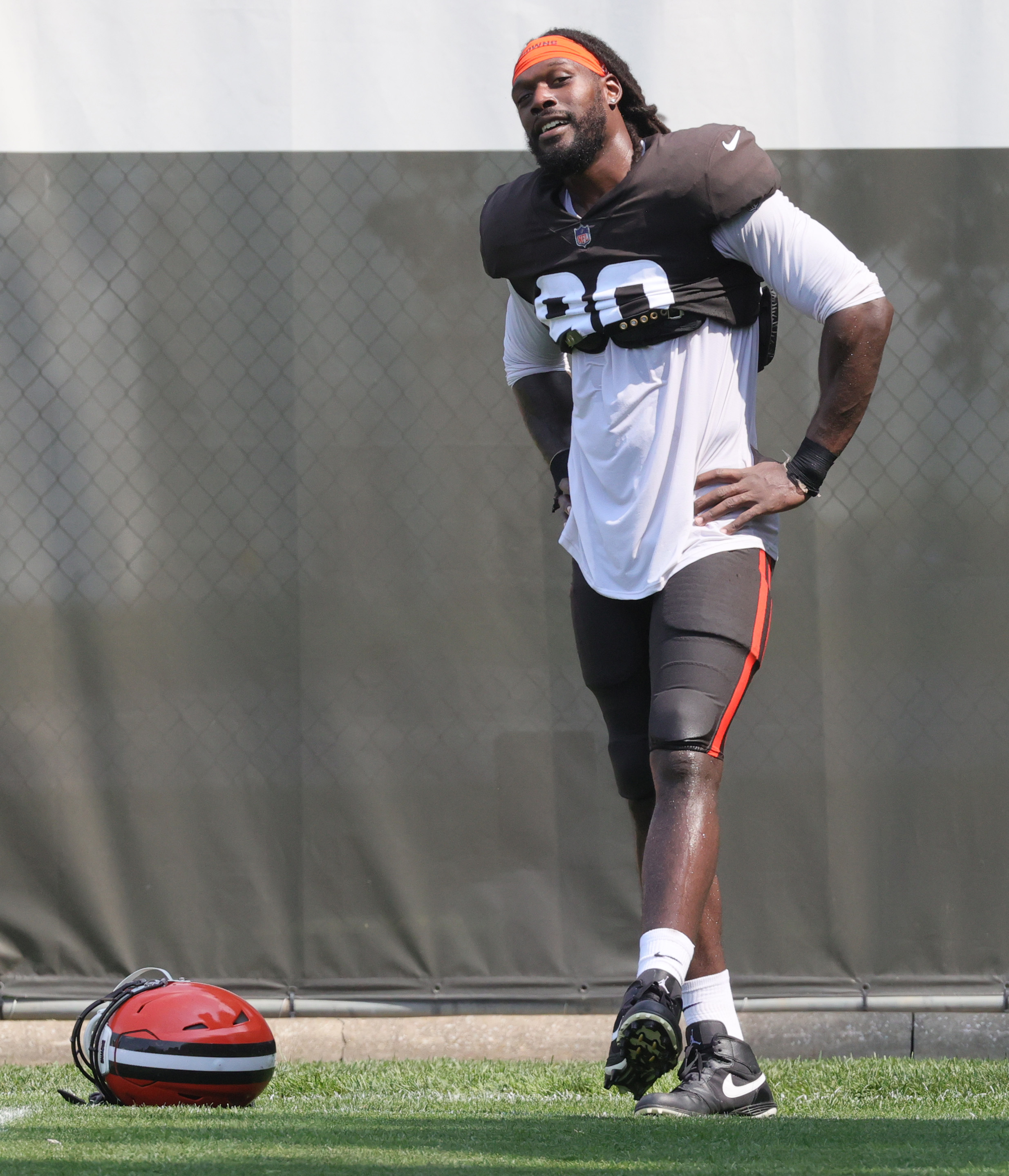 Cleveland Browns defensive tackle Andrew Billings, 2021-2022 