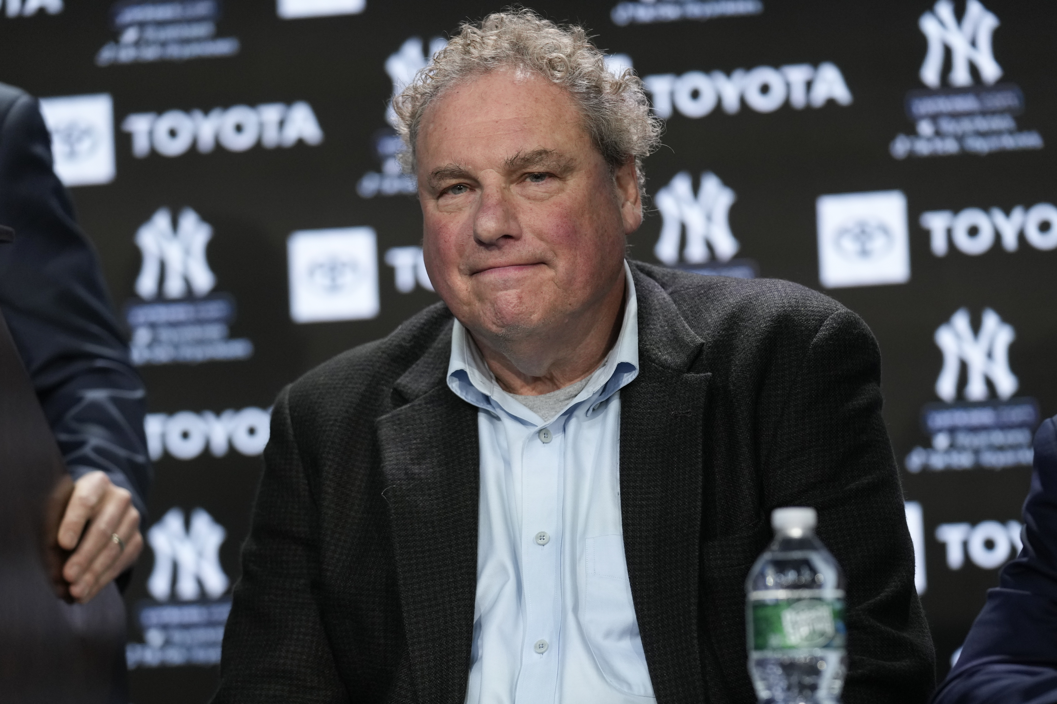 Yankees president Levine calls for MLB talks to resume