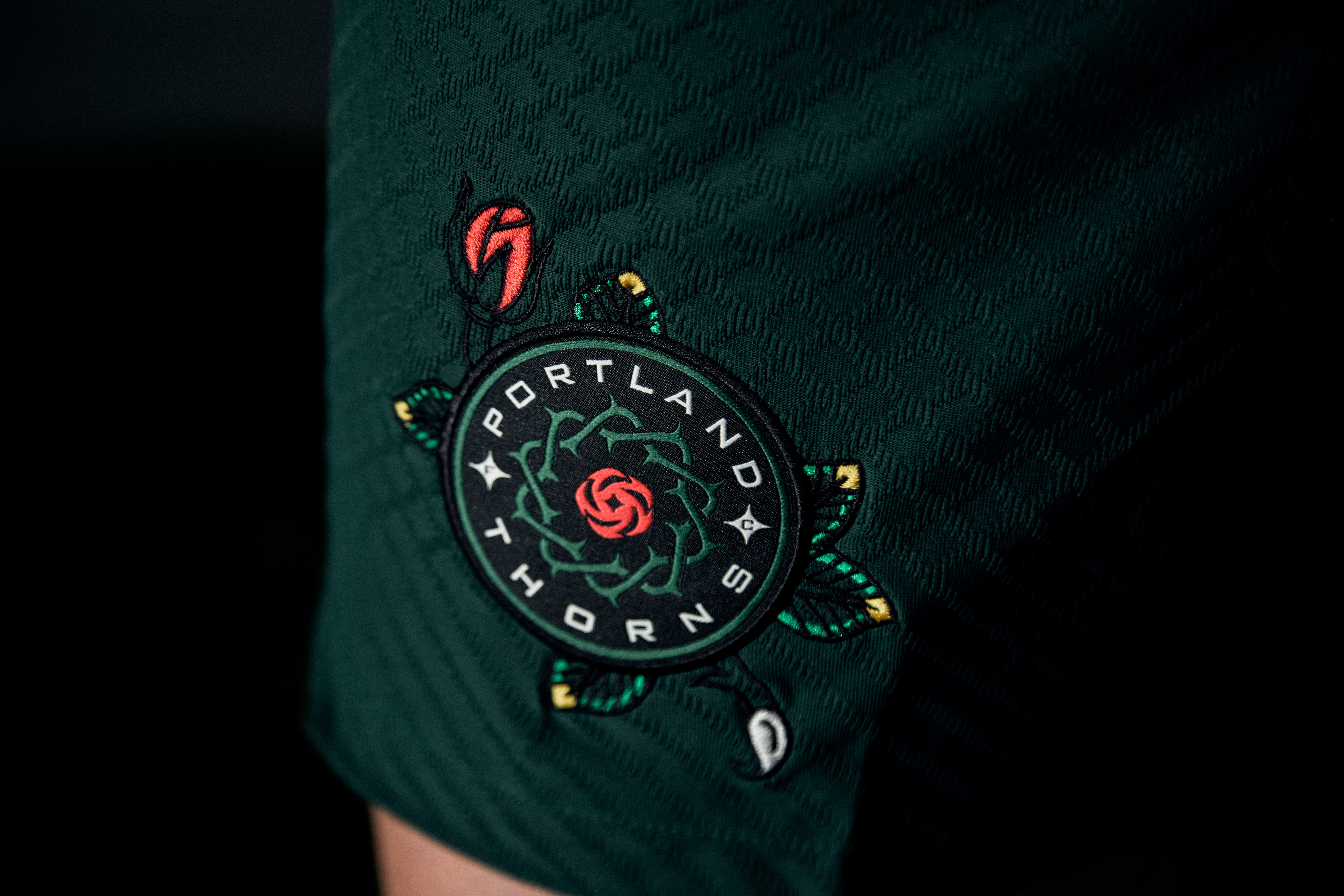 Thorns FC unveil primary, secondary kits for 2022 season