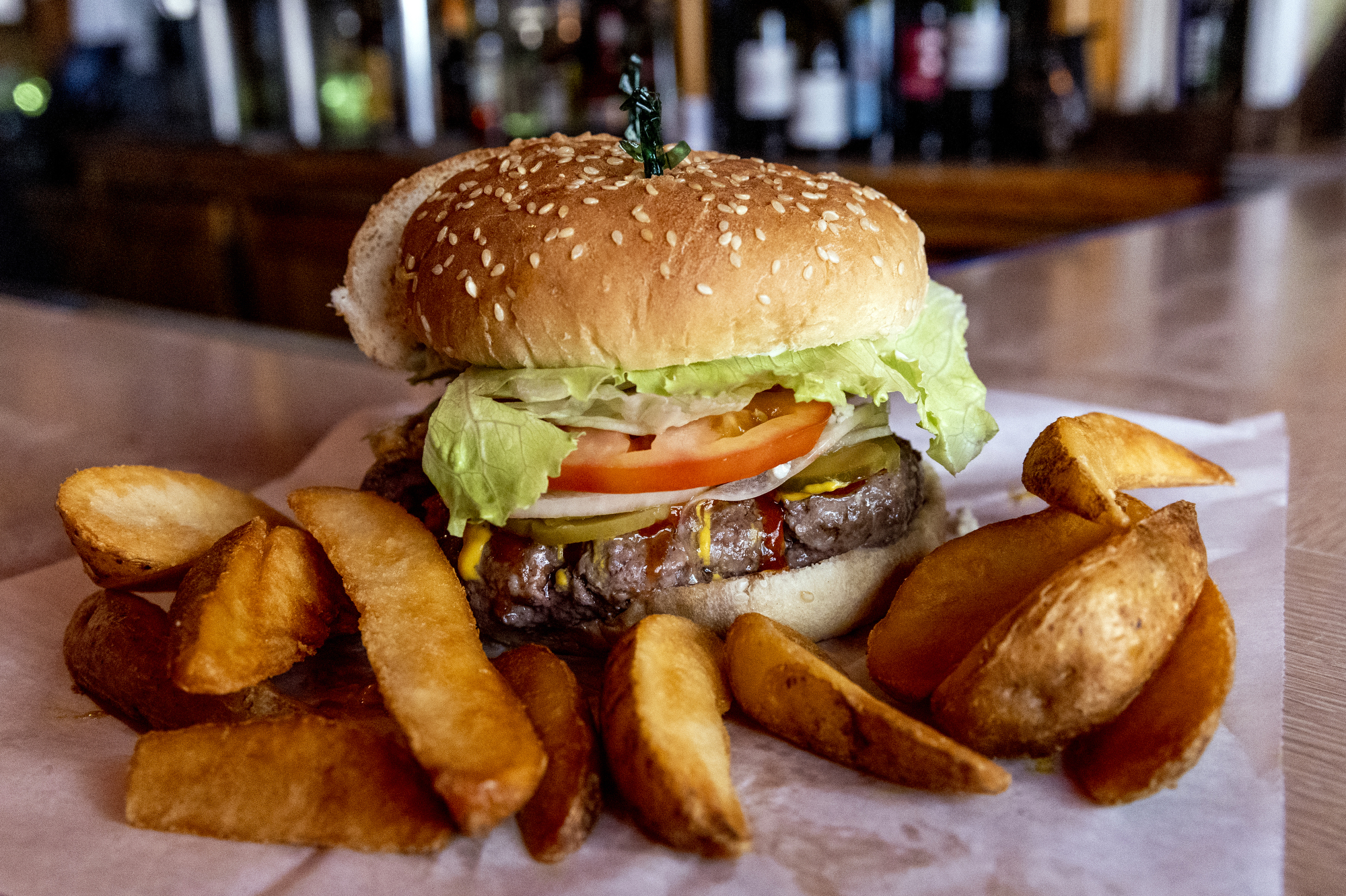 Torch, eyaletteki en iyi burgerlerden birine hizmet ediyor.