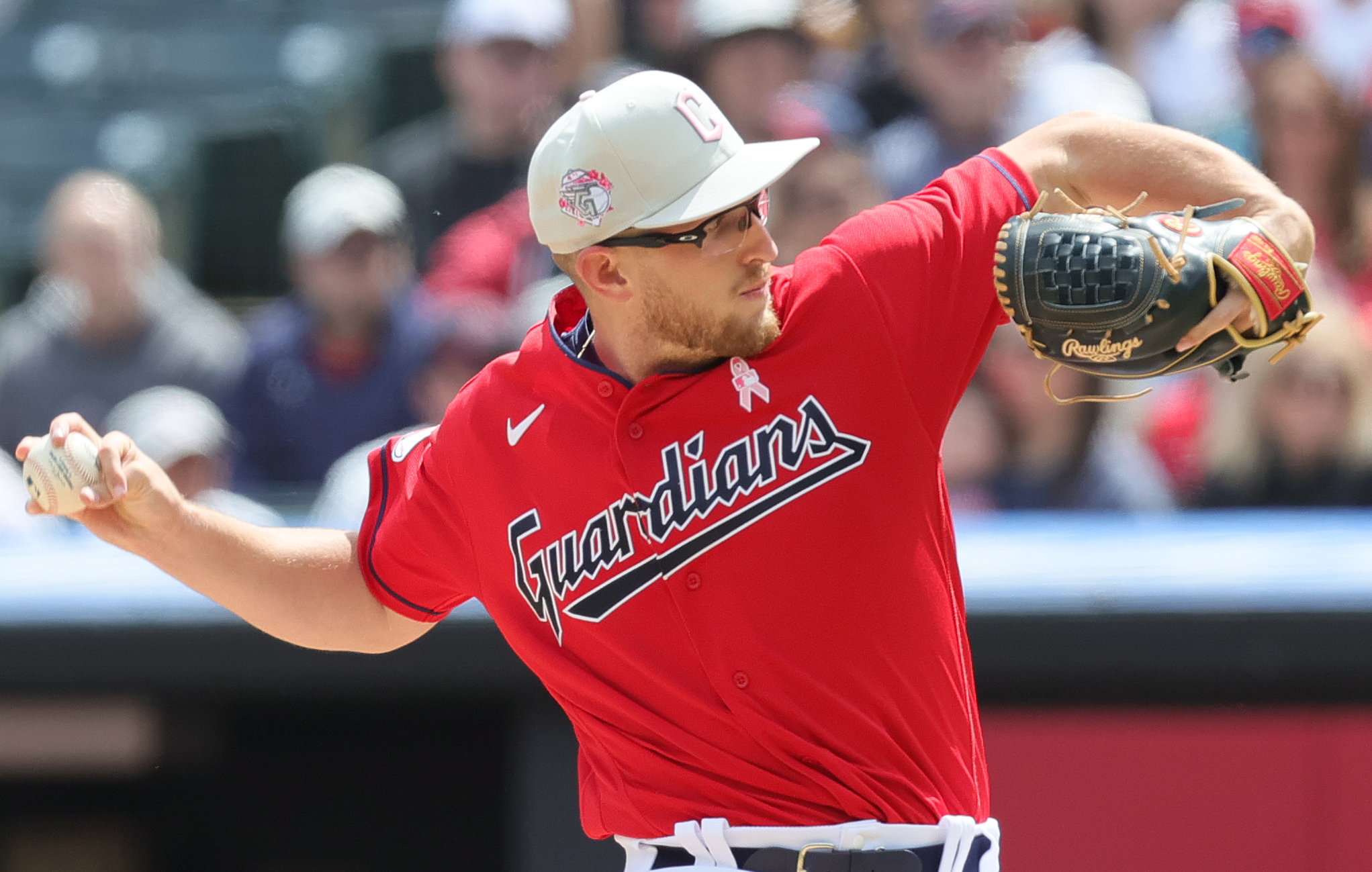 Do you see some Carlos Santana in Guardians' Josh Bell? Hey, Hoynsie 