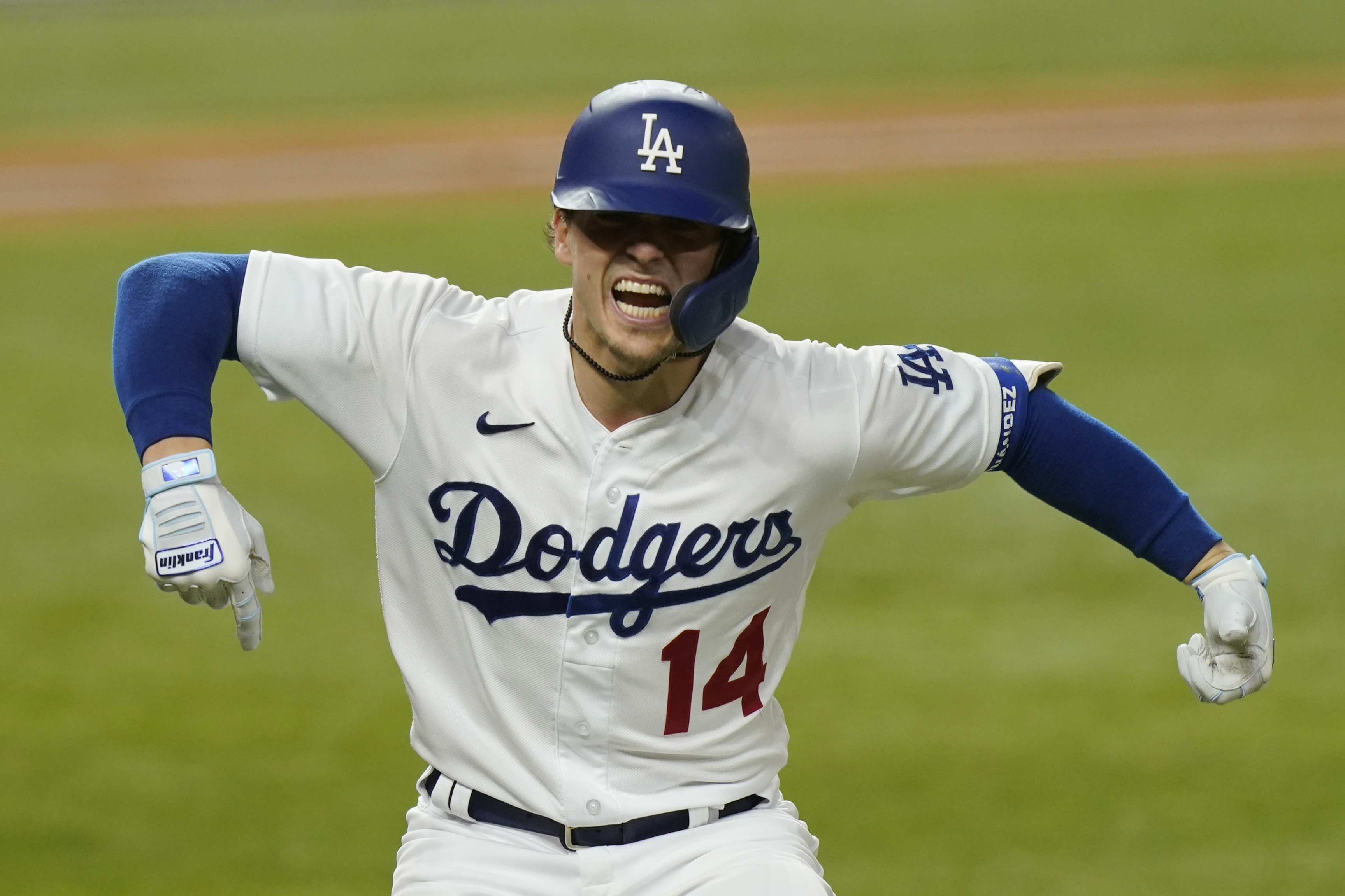 Boston Red Sox announce two-year deal with Kiké Hernandez, who vows to  bring 'ton of energy to Beantown' in tweet 