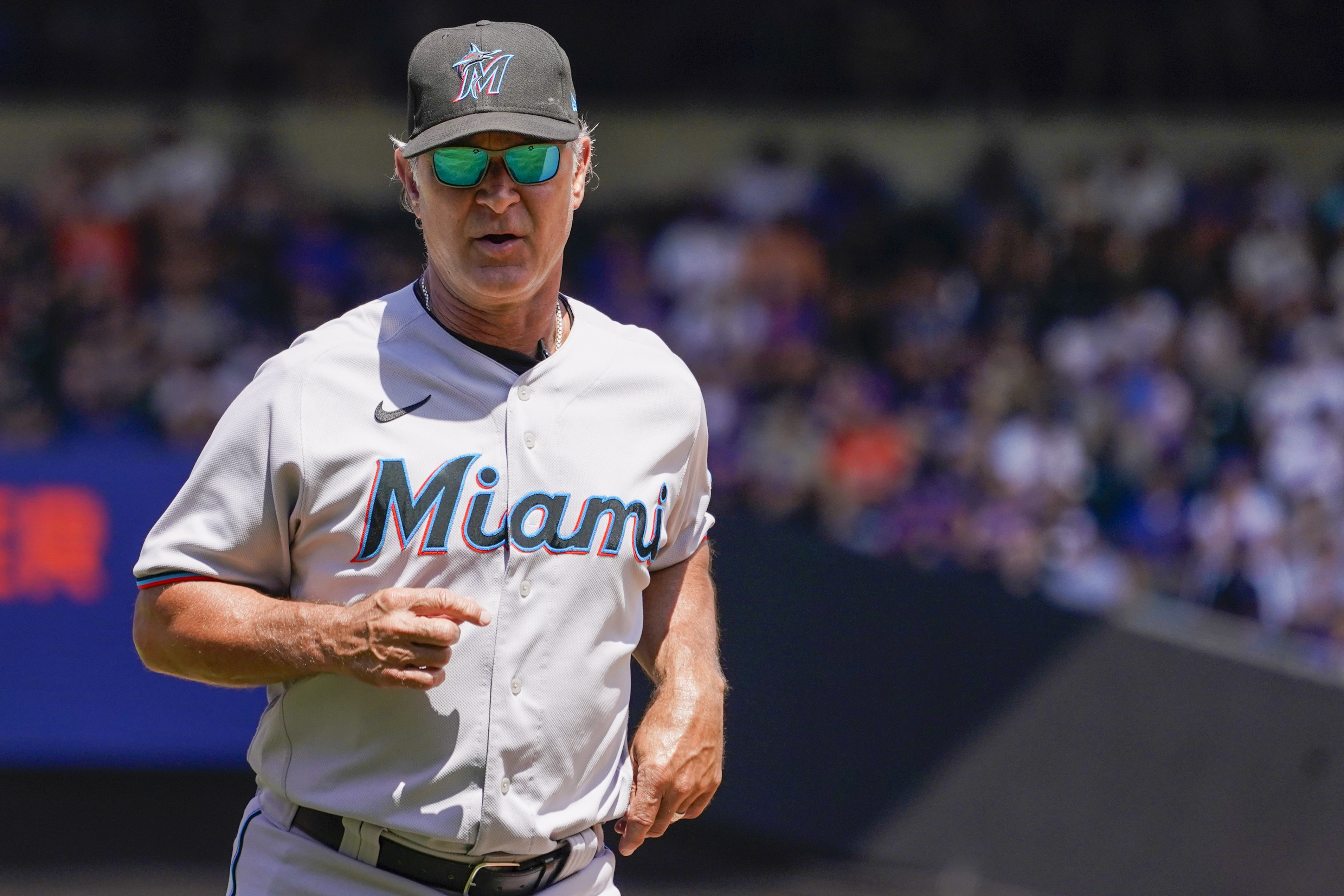 Ex-Marlins manager Mattingly returns with Blue Jays to face former