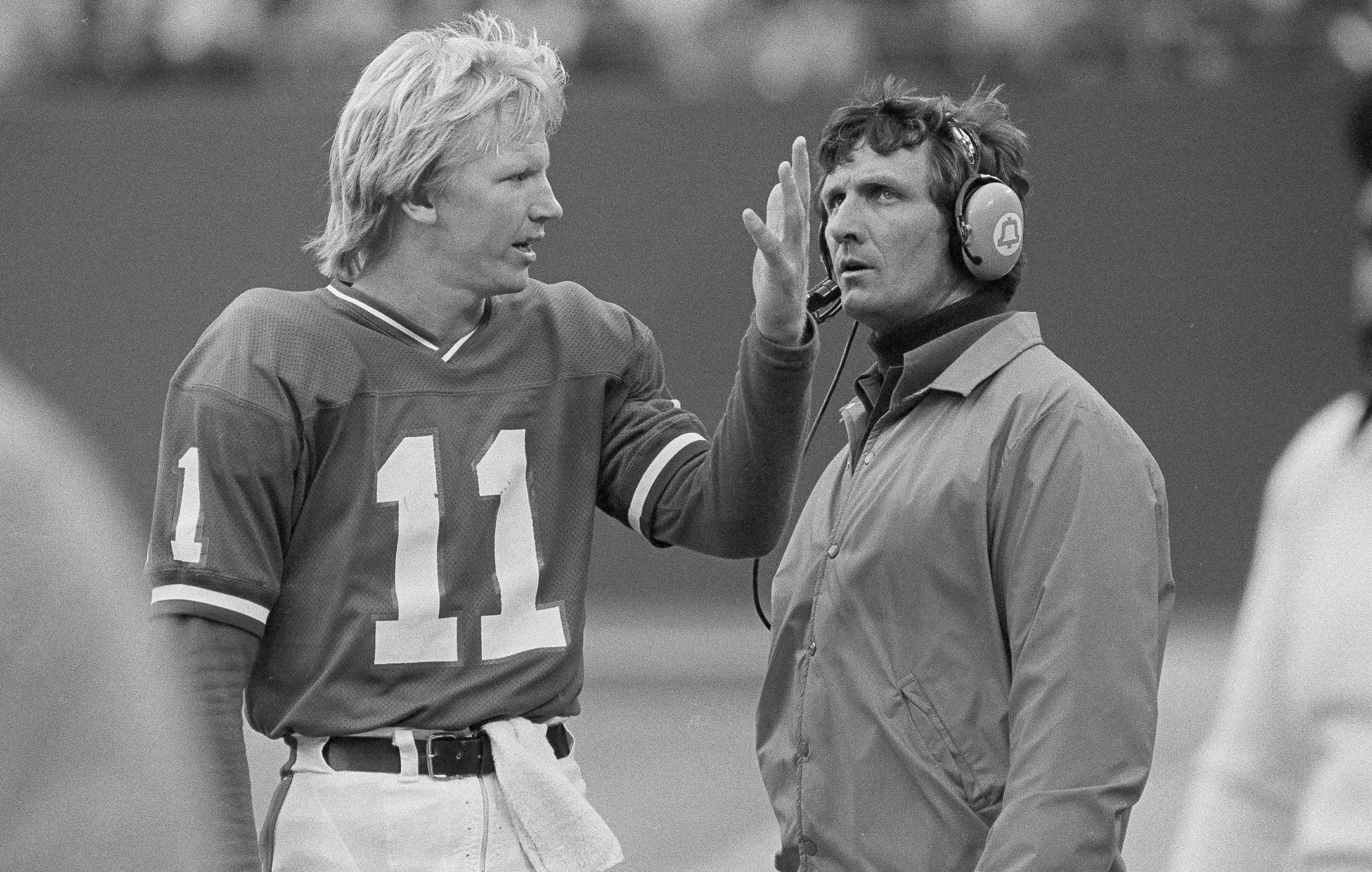 Former Alabama, NY Giants coach Ray Perkins dies at 79 – KXAN Austin