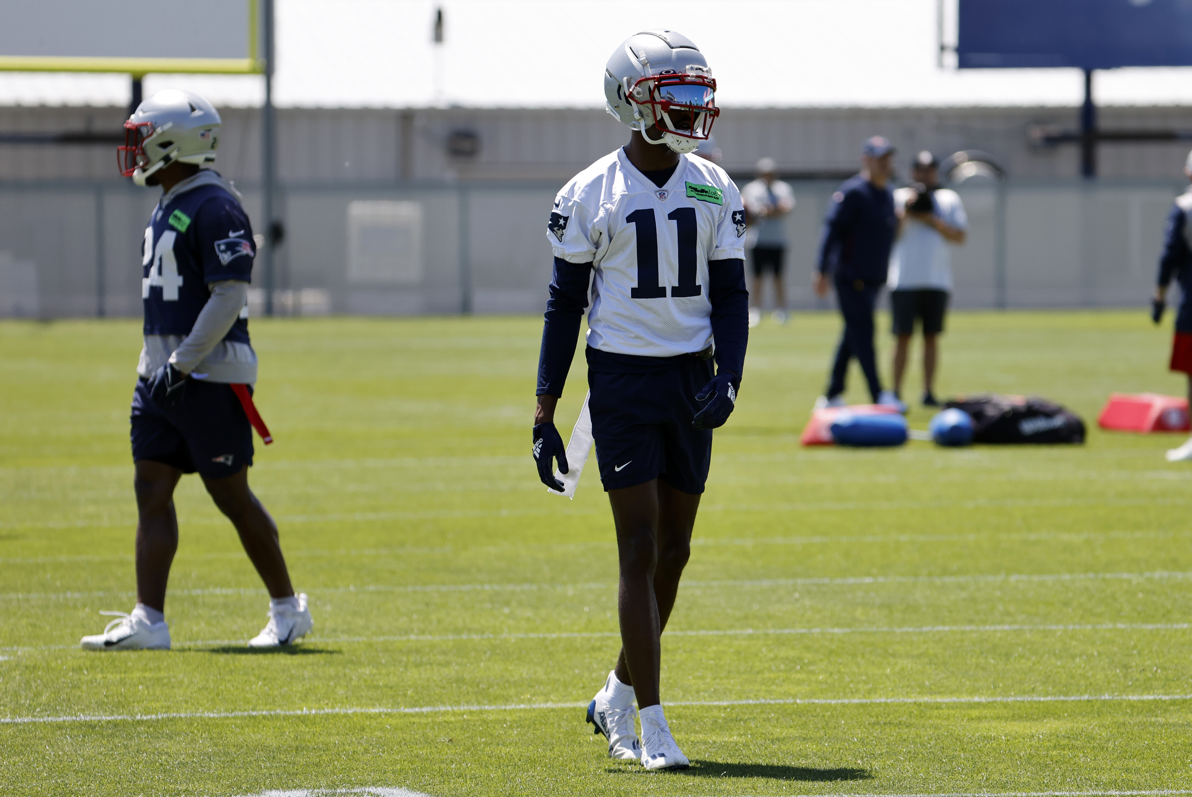 Patriots fill holes, adding Baylor WR Tyquan Thornton, Houston CB