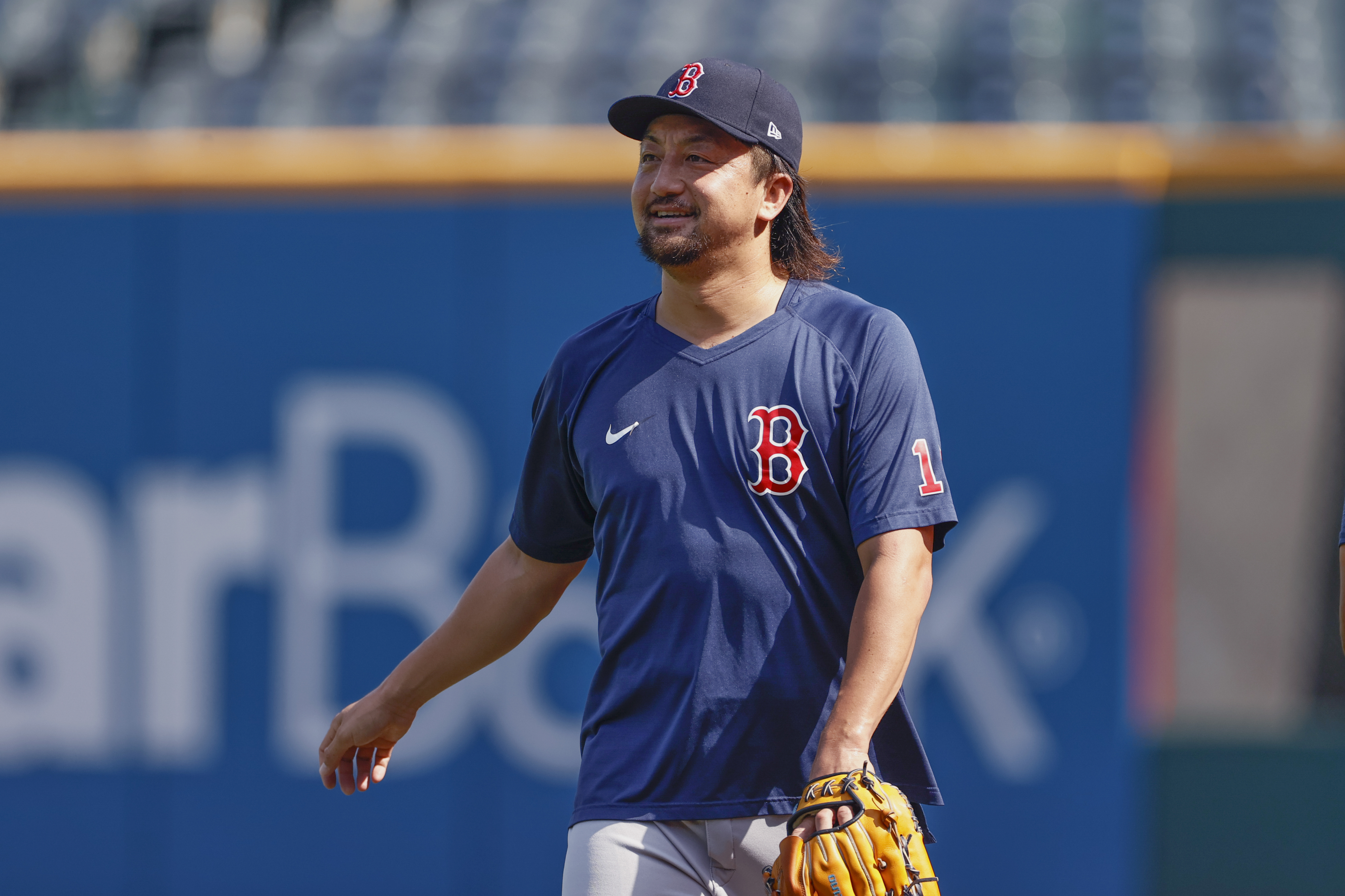 Red Sox roster moves: Hirokazu Sawamura, Austin Davis activated