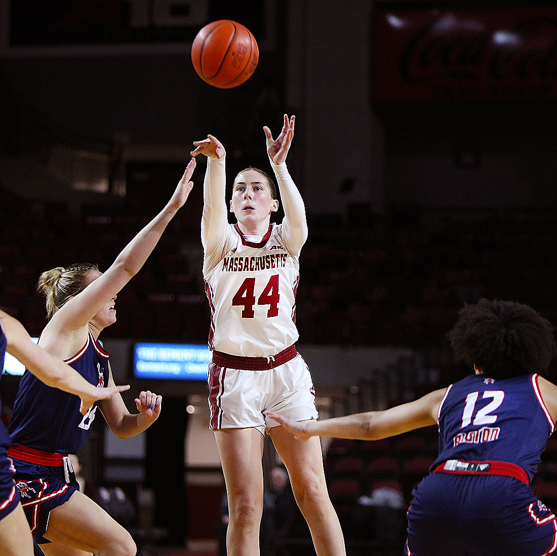 UMass Women's Basketball vs Richmond 1/5/25 - masslive.com