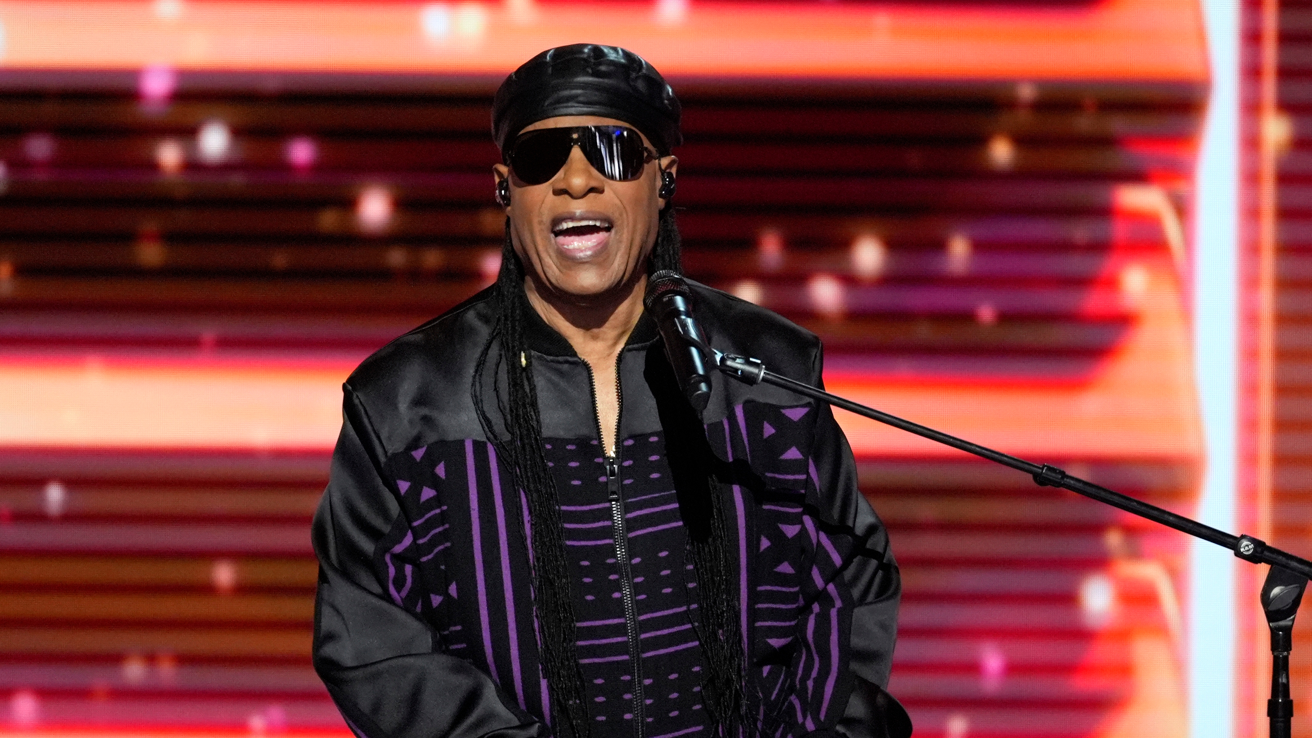 Stevie Wonder on rumors he isn't blind: 'You know the truth.' - nj.com