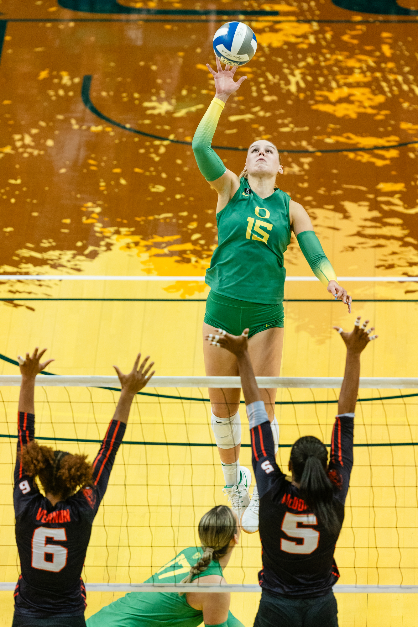 Oregon Ducks volleyball vs. Oregon State Beavers - oregonlive.com