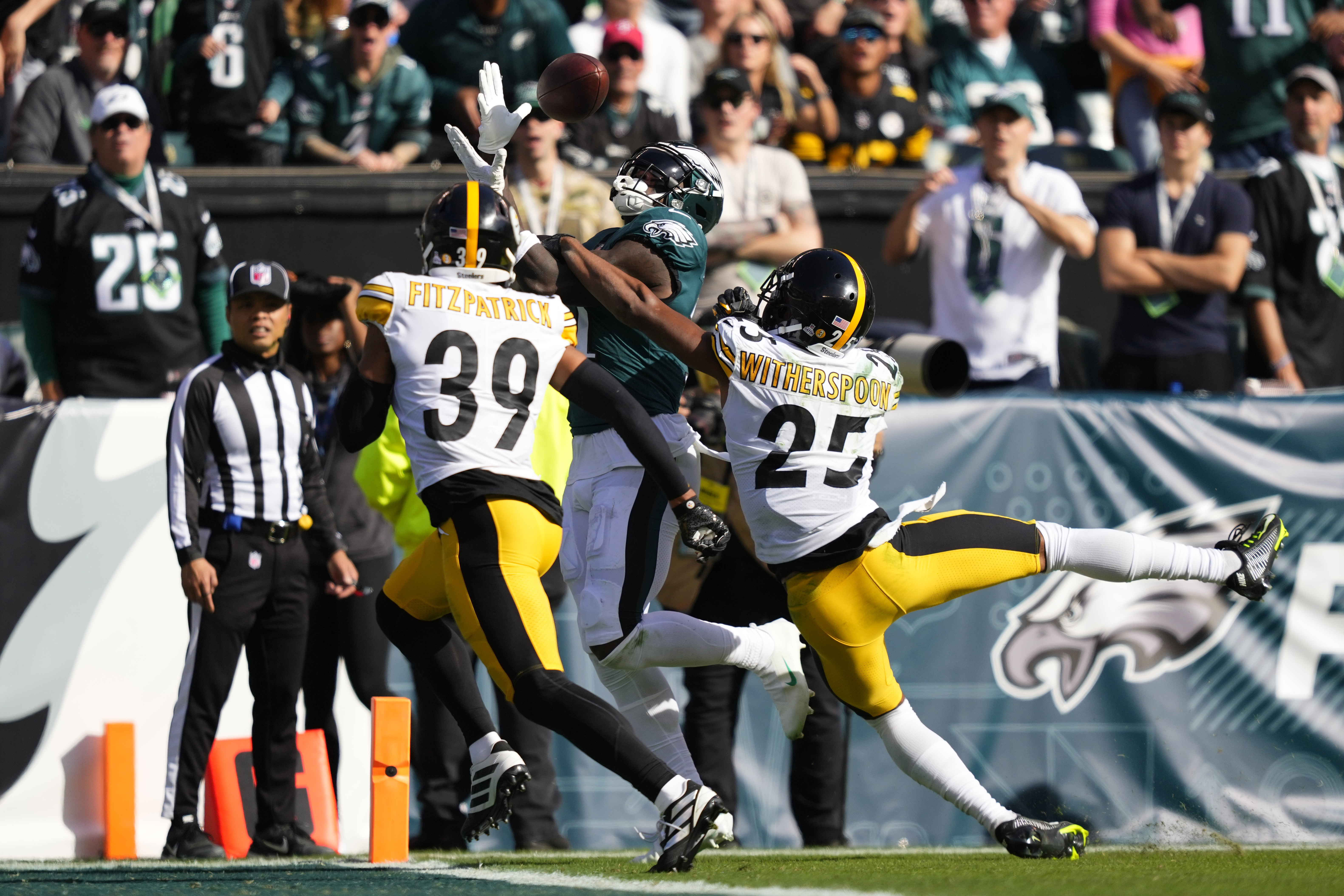 Steelers Fall To 2-6 Heading Into Bye With 35-13 Loss To Eagles