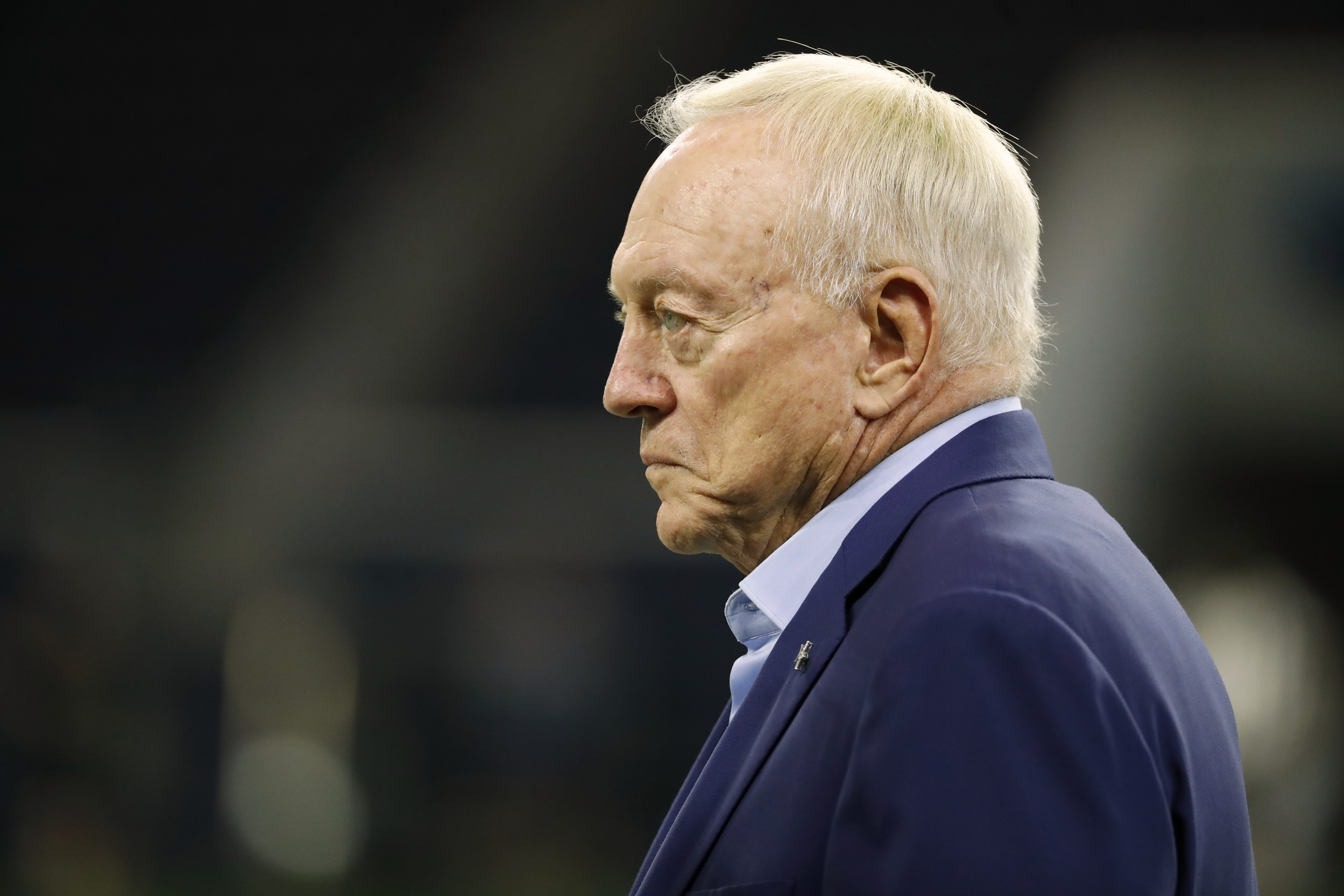 Dallas Cowboys: Owner Jerry Jones not talking about anthem - Sports  Illustrated