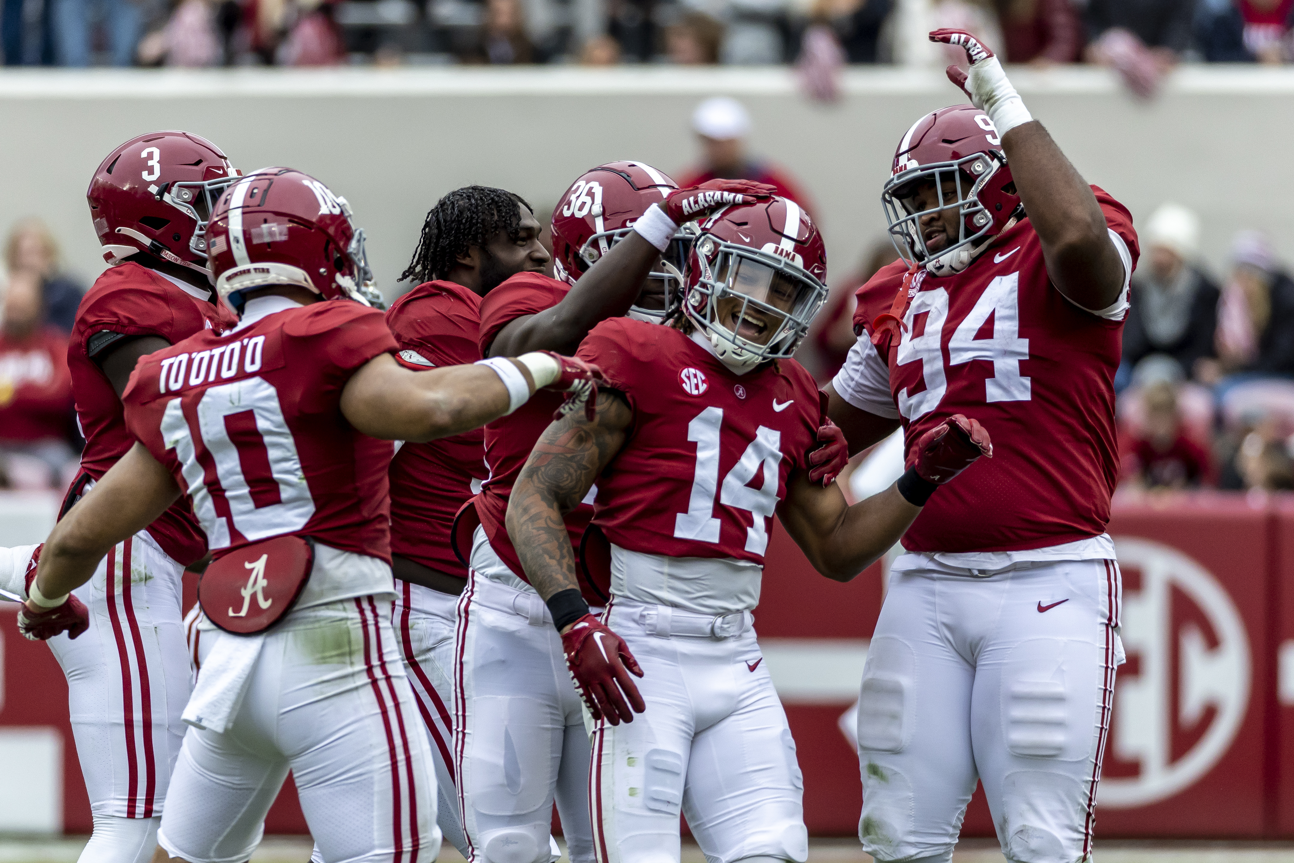 Henry To'oto'o and Jameson Williams have their jersey numbers for Alabama