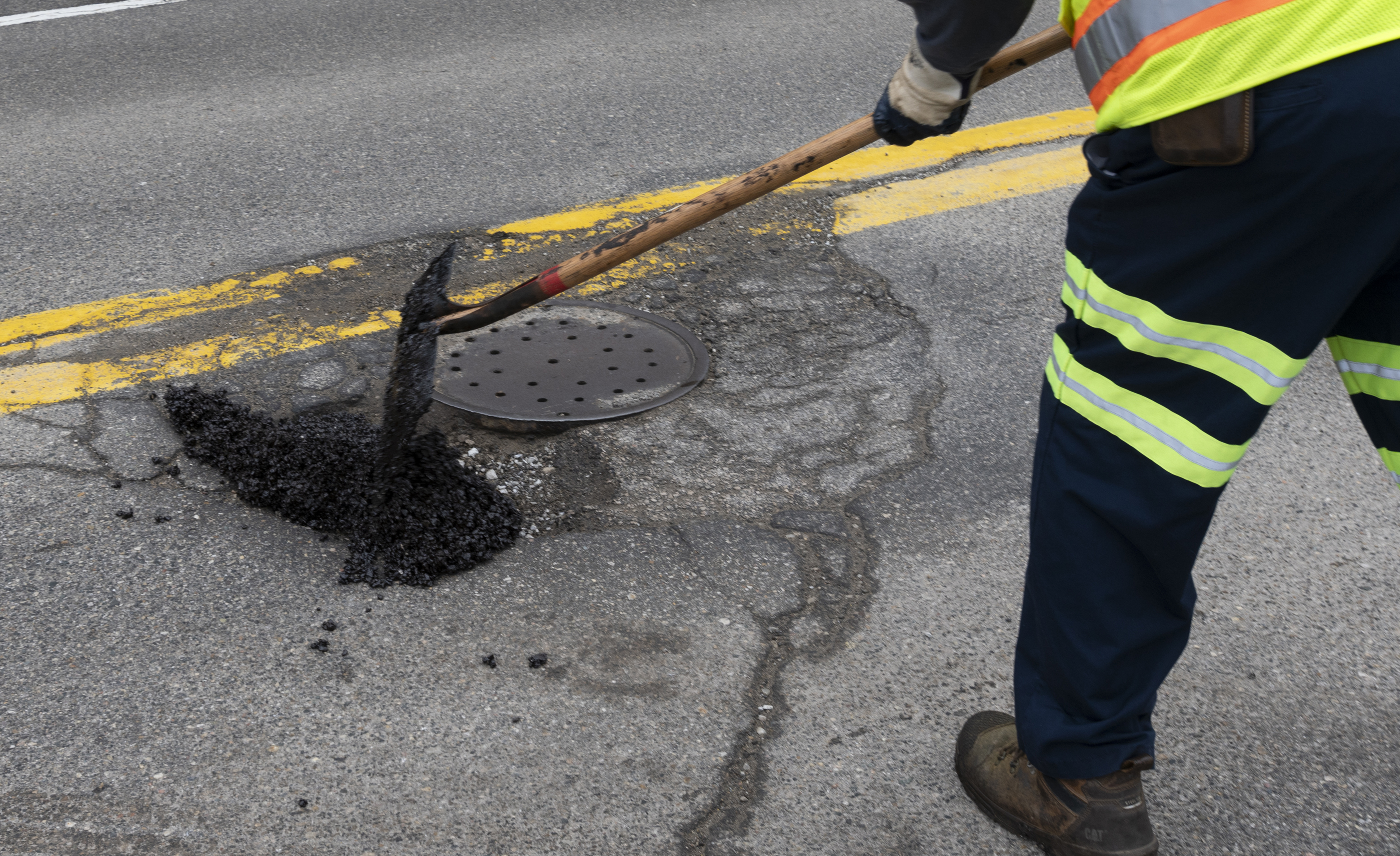 Potholes emerge around Jackson - mlive.com