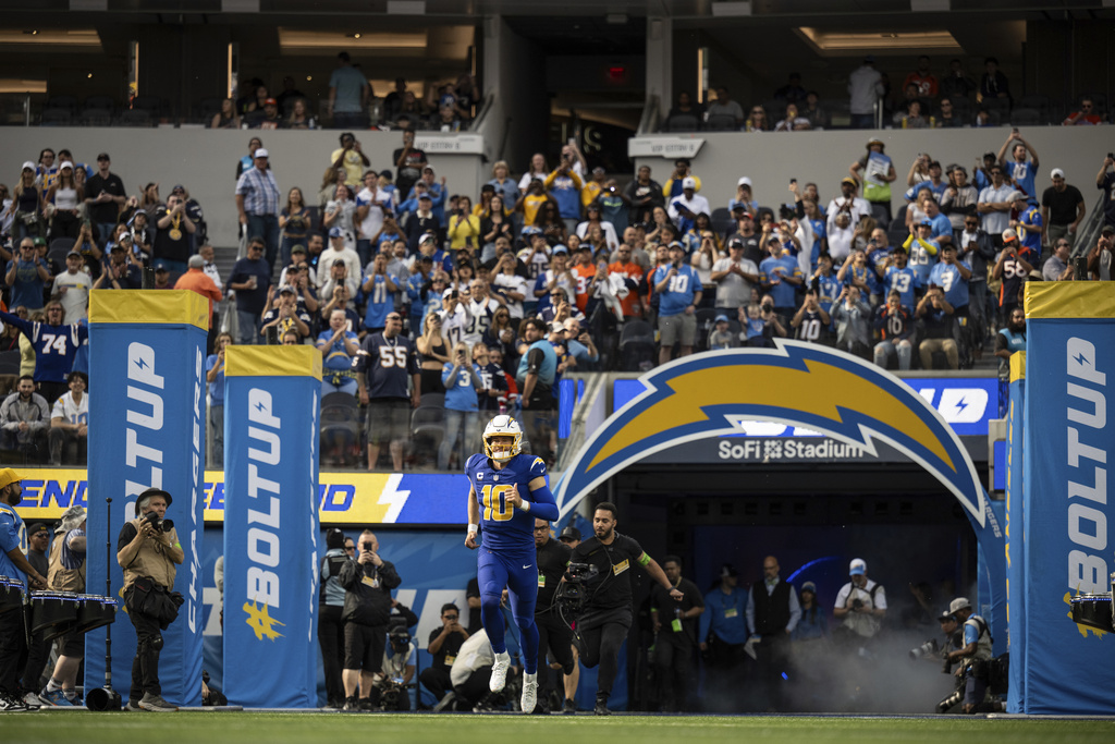 Chargers QB ‘fired Up’ To Play For Jim Harbaugh