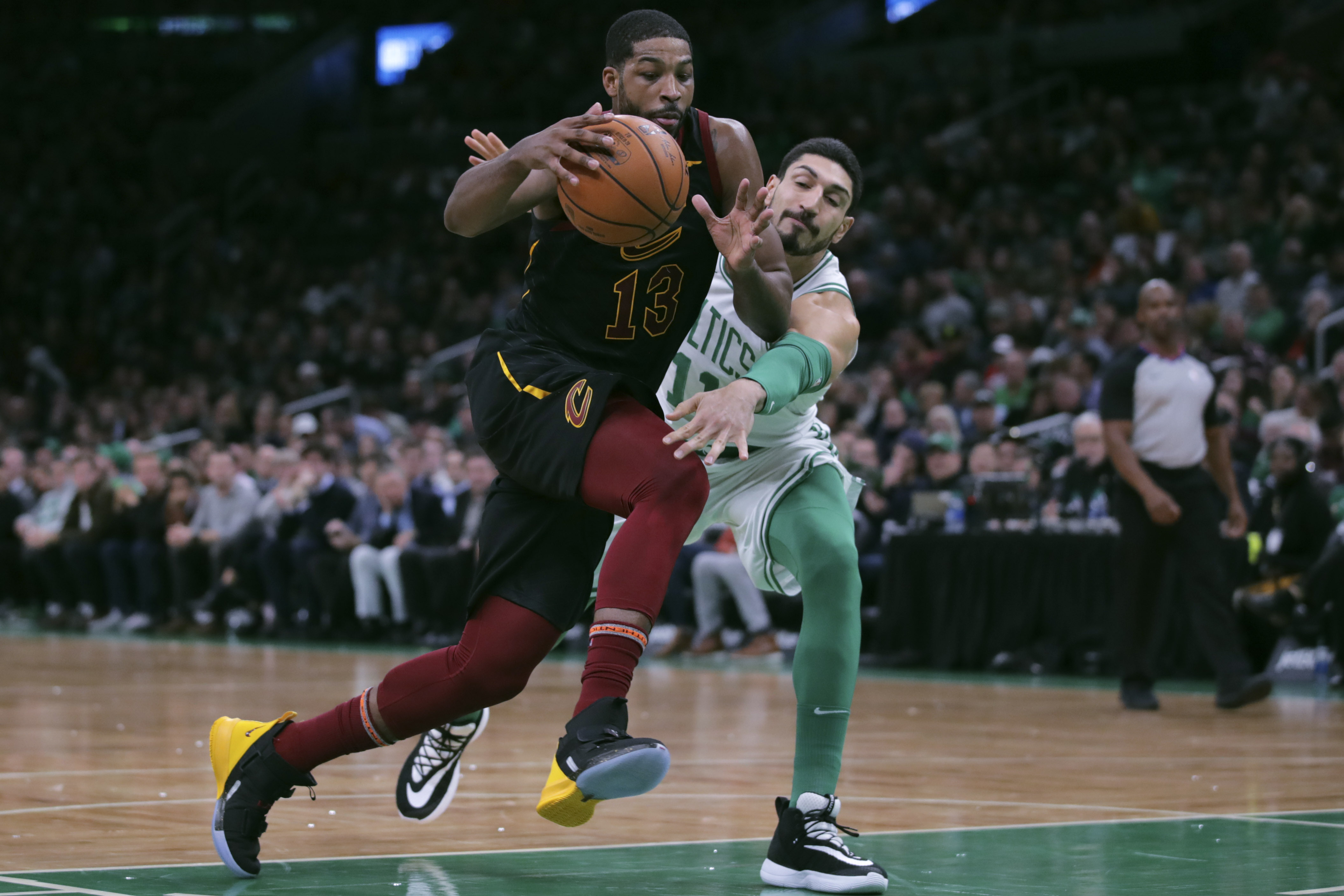 Tristan Thompson Airballs a Free-Throw - Celtics vs Lakers