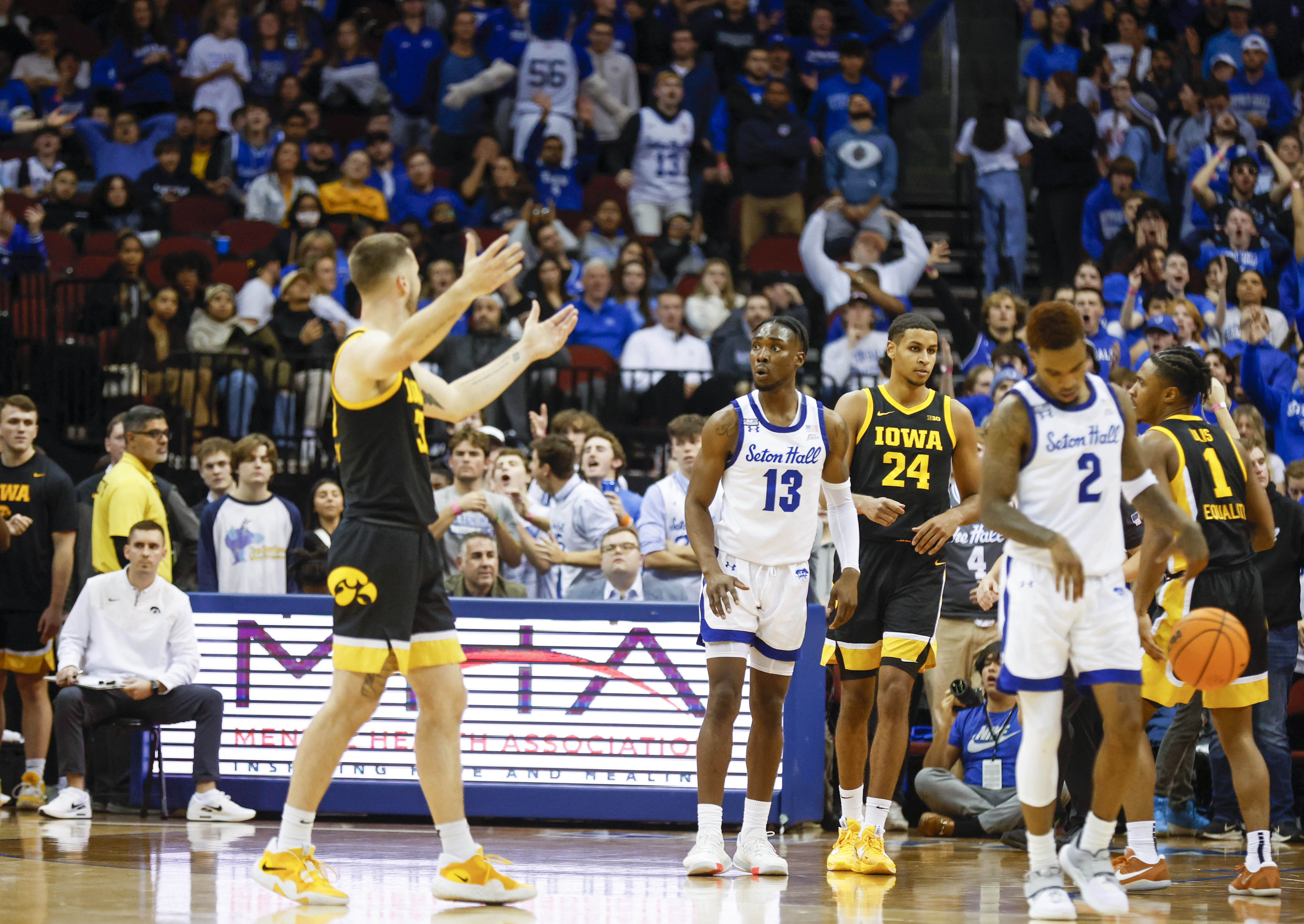 Iowa Hoops: Ahoy, Murray! Hawkeyes 83, Seton Hall Pirates 67