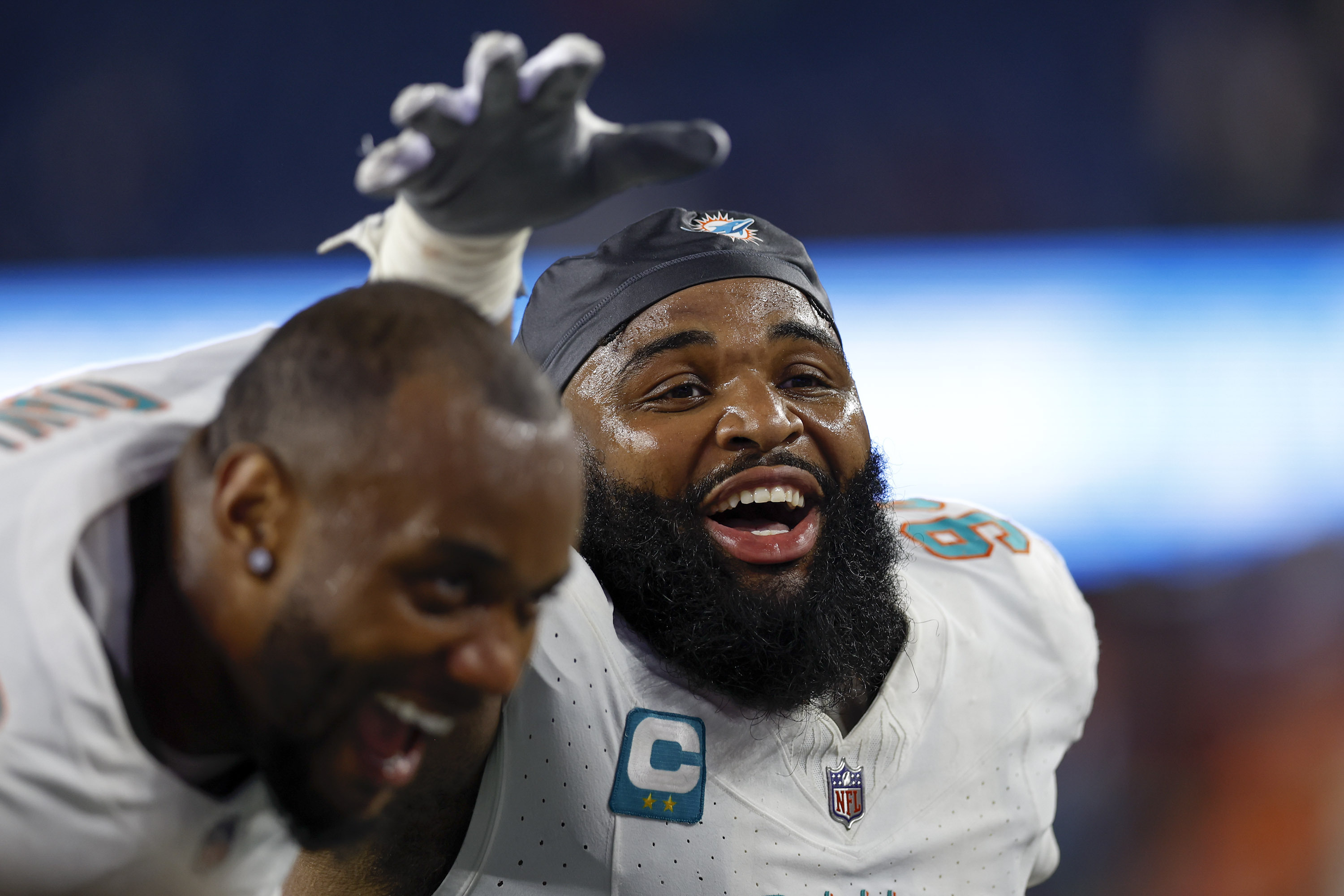 Dolphins exercise fifth-year option for DL Christian Wilkins