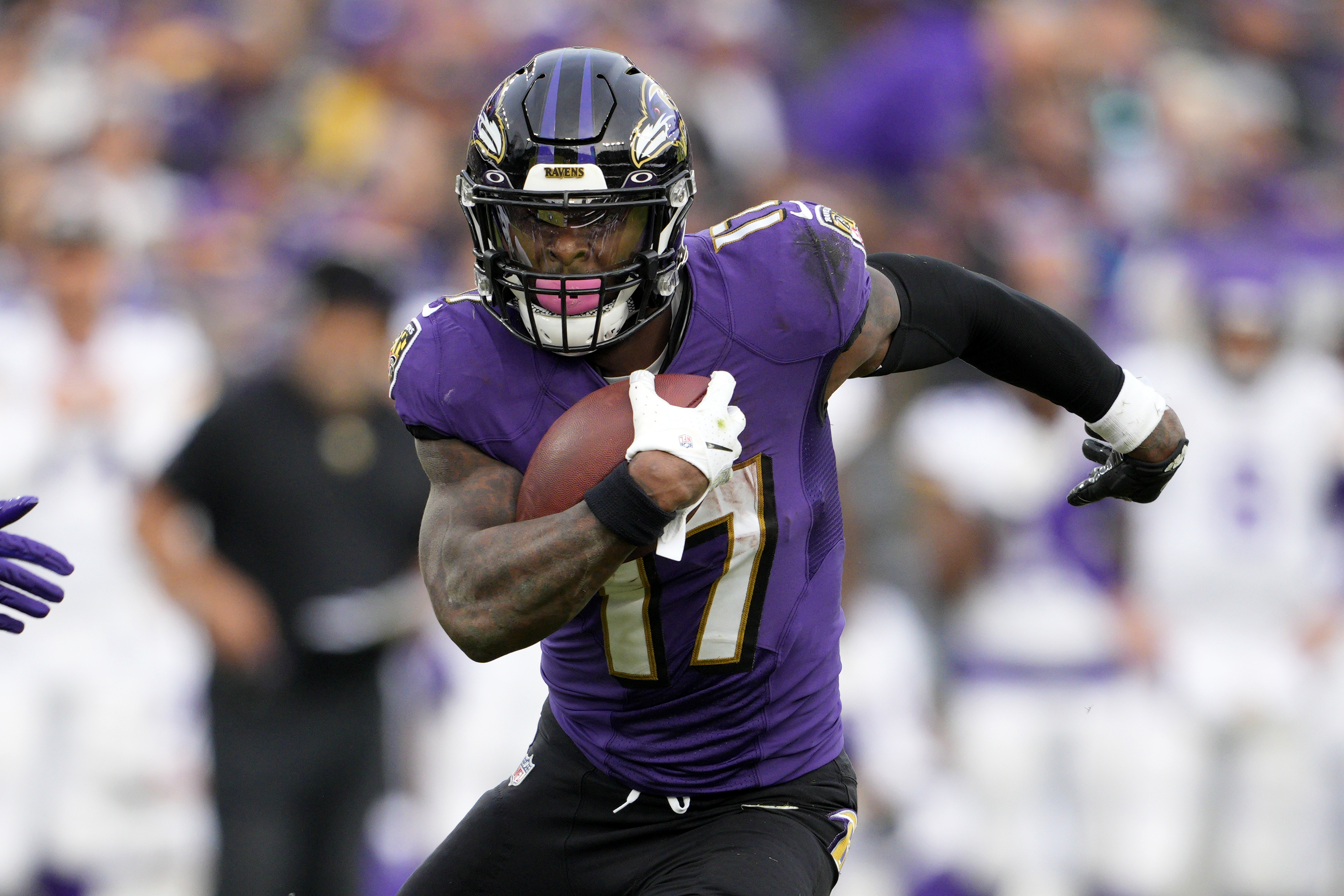 NFL running-backs LeVeon Bell and Adrian Peterson set for boxing