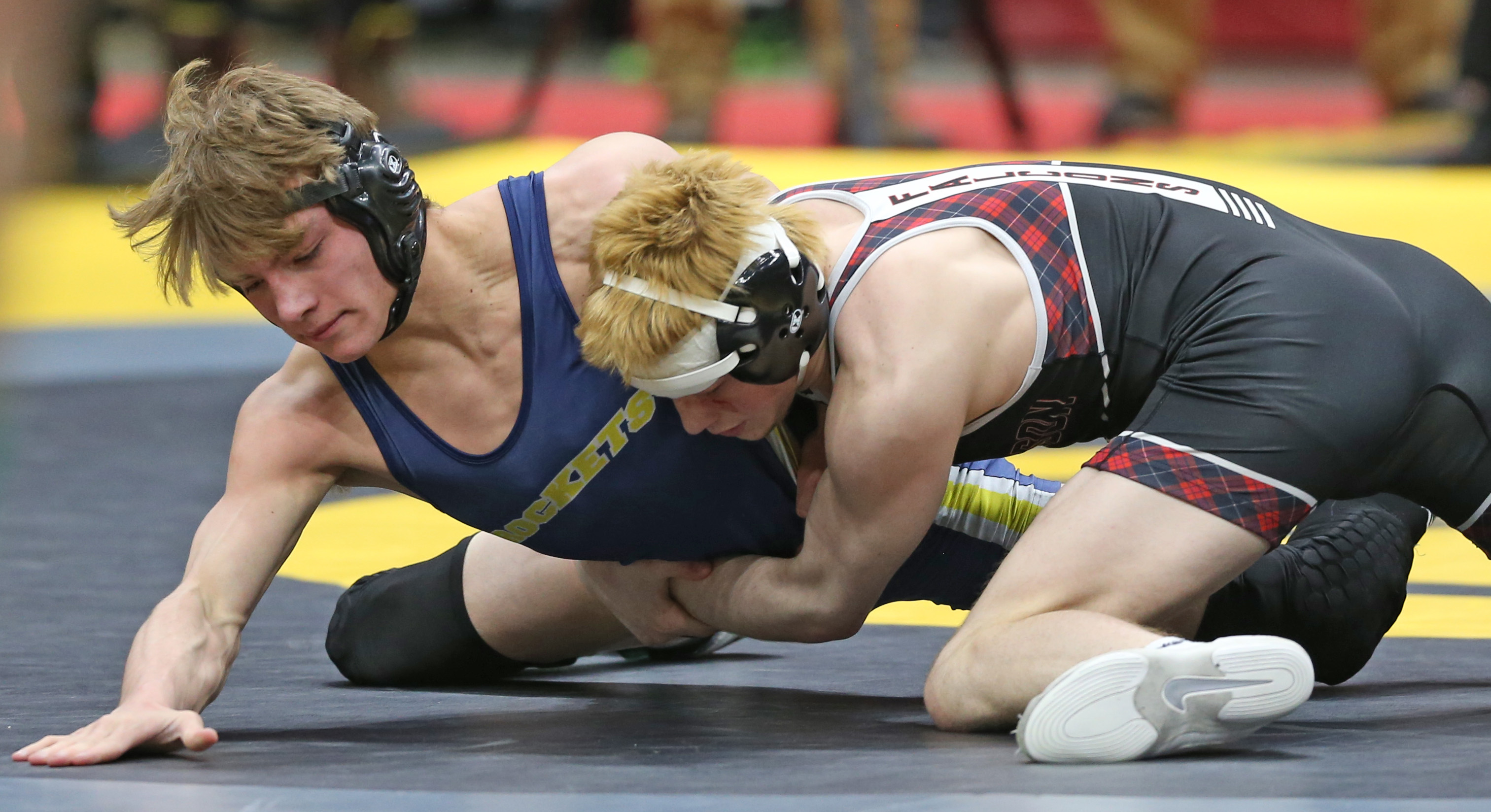 D2 state high school wrestling tournament semifinals, March 11, 2023