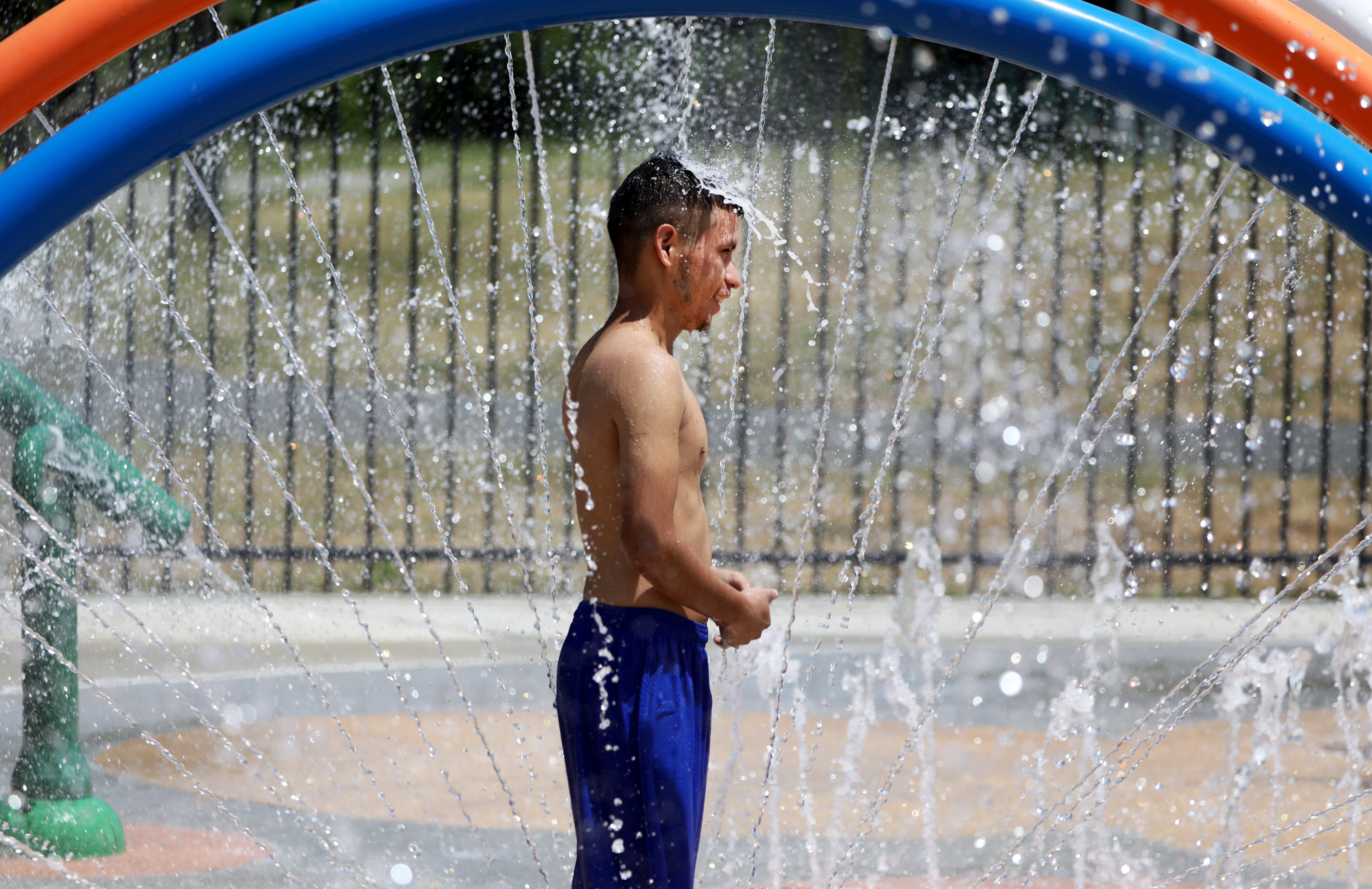 Beat the heat wave: Pools, spraygrounds and splash pads - WHYY