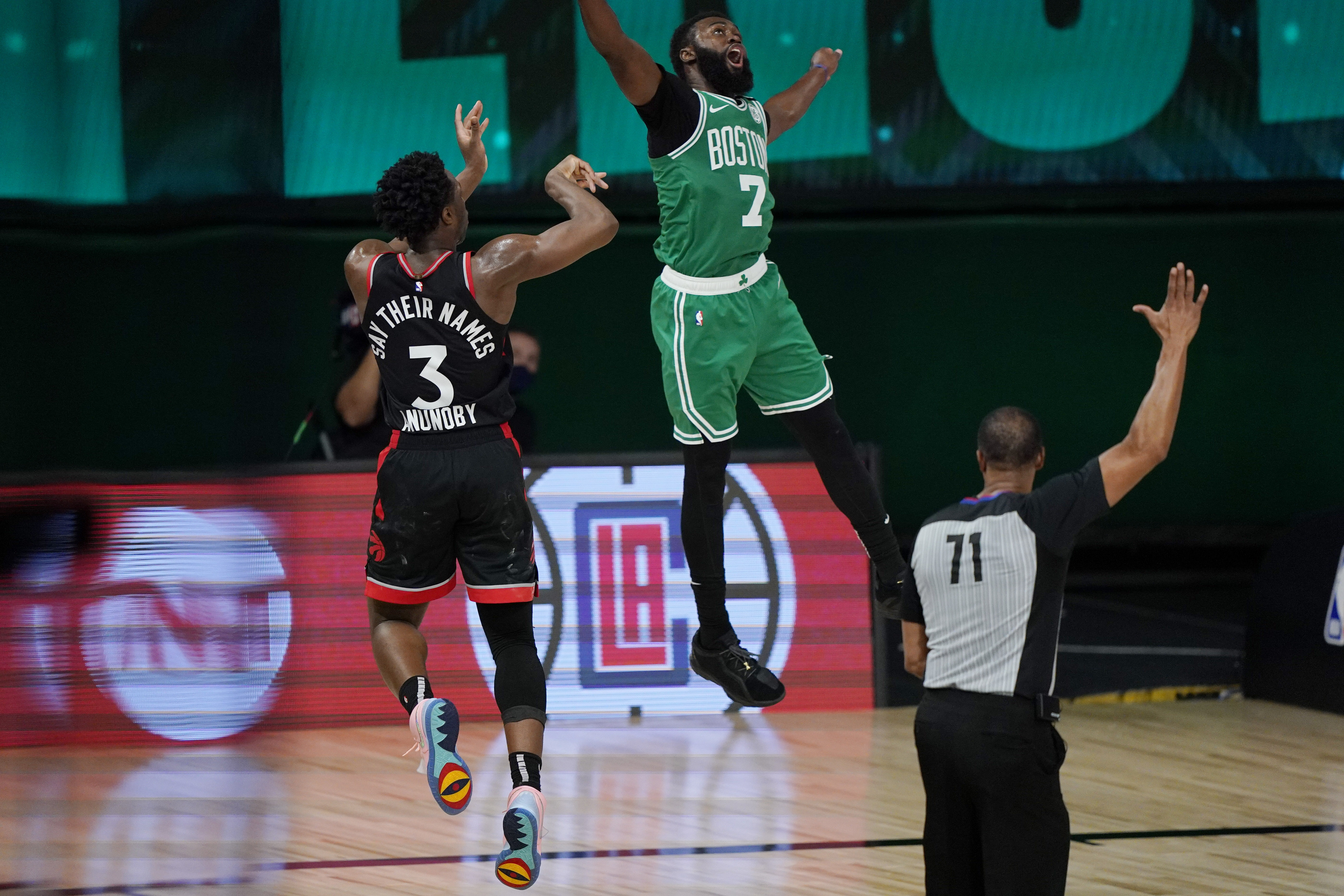 CELTICS NOTEBOOK: NBA Finals scene shifts to Boston for three straight games