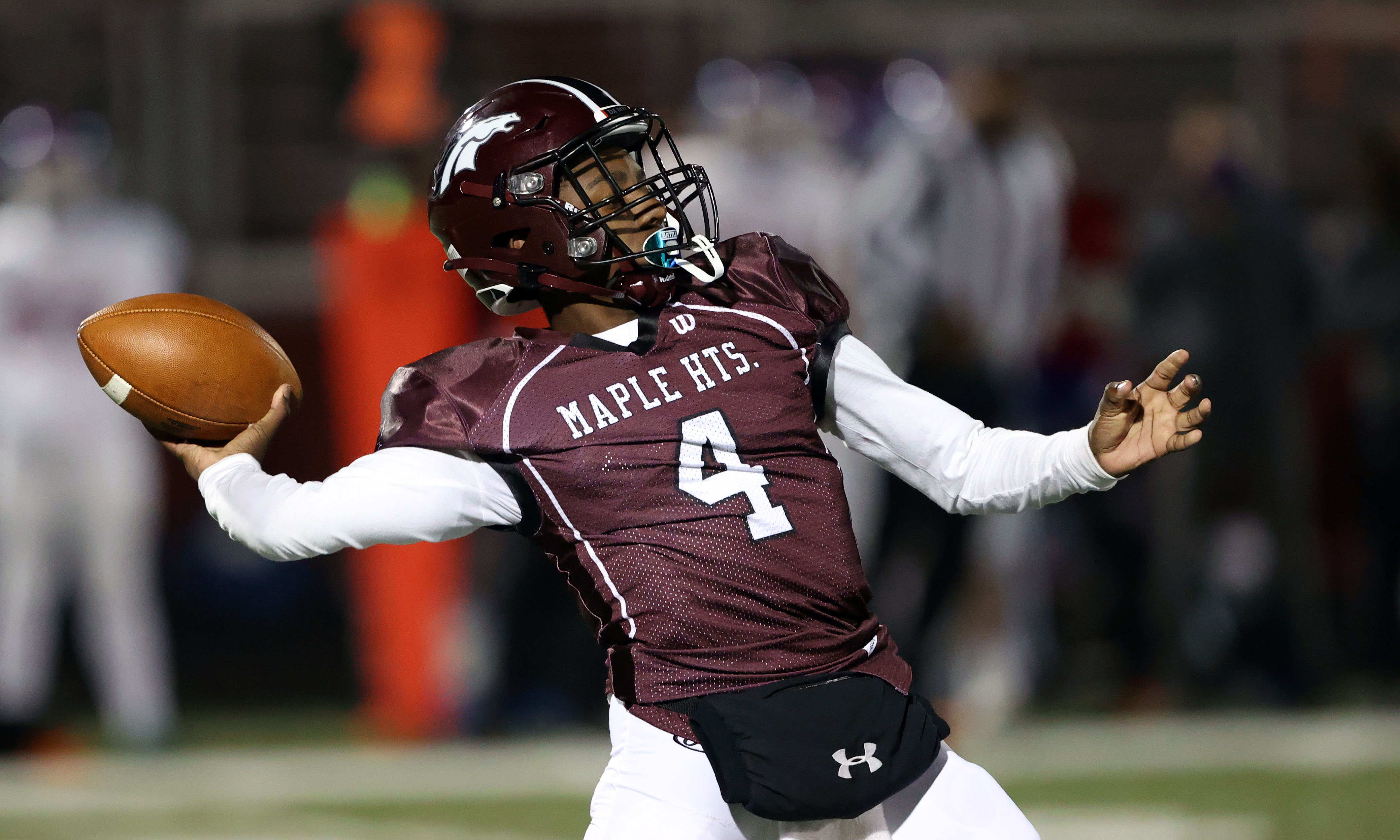 Shaker Heights vs. Mentor football: Cardinals QB Scotty Fox's 6 TDs lead  GCC win over Red Raiders 