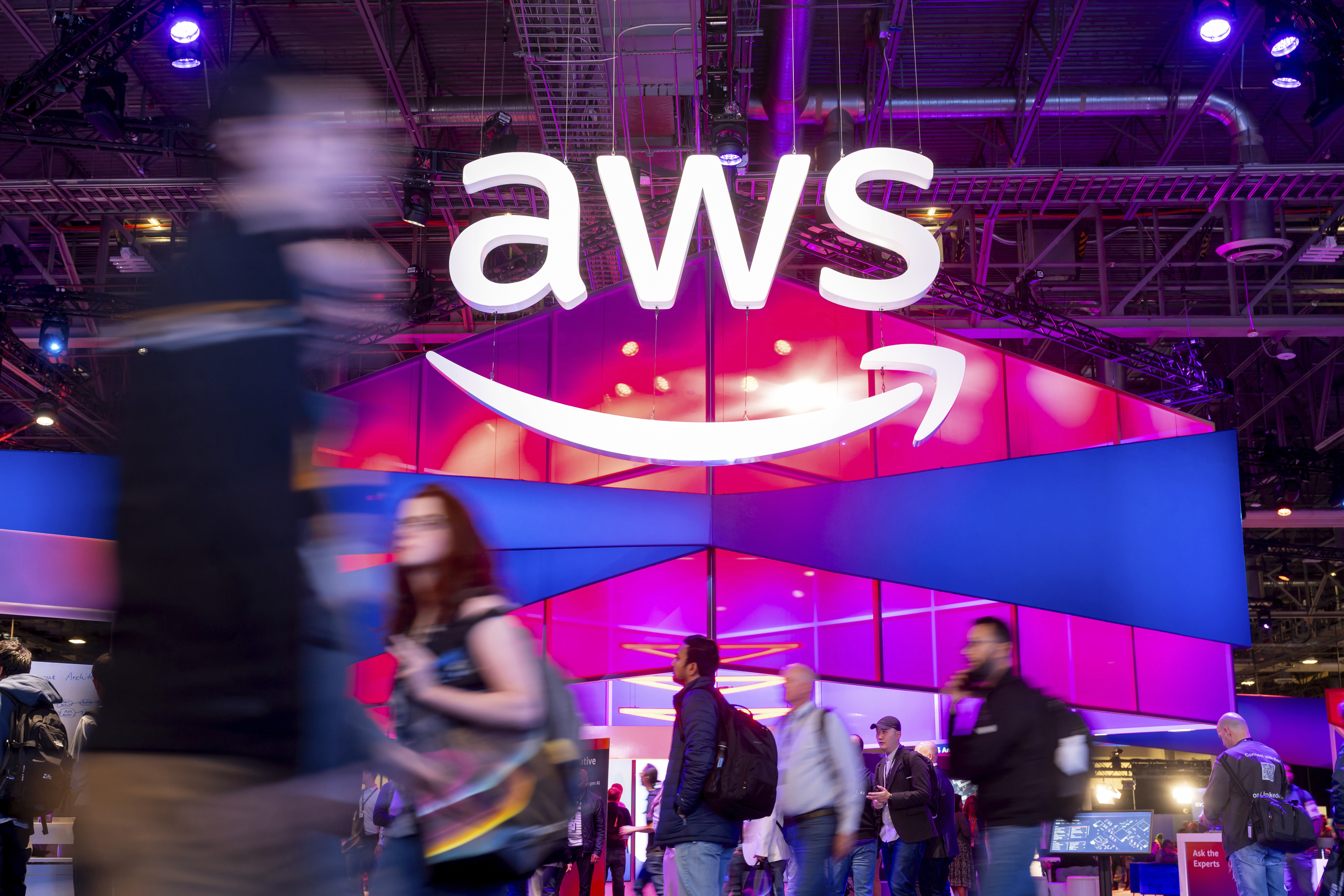 AWS outage takes Amazon, Snapchat, Roblox, Coinbase, more websites down -  syracuse.com