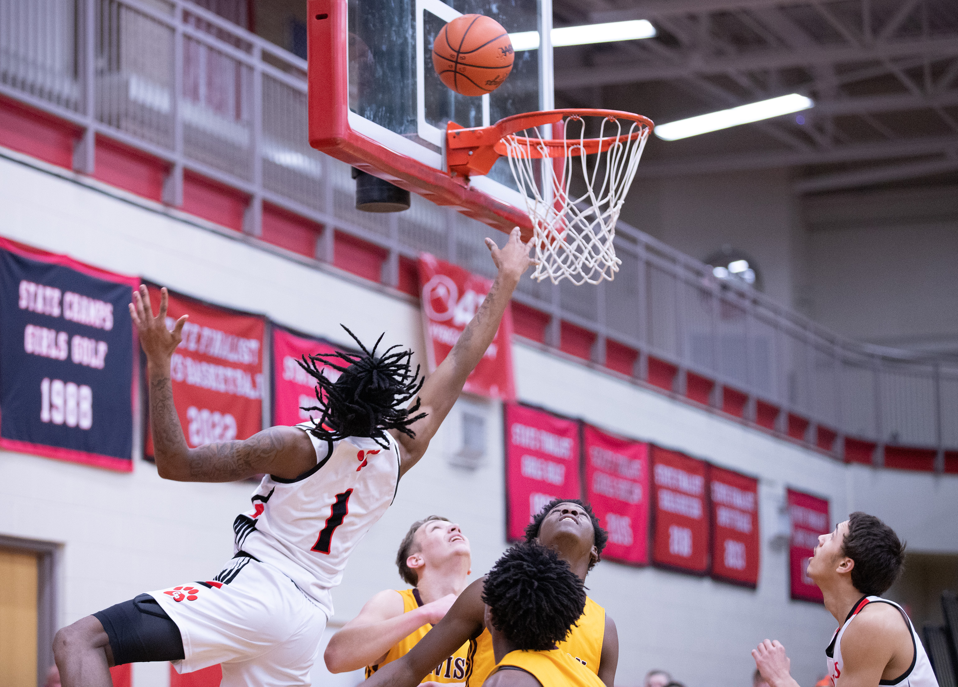 Grand Blanc defeats Davison 84-59 in the Division 1 district ...