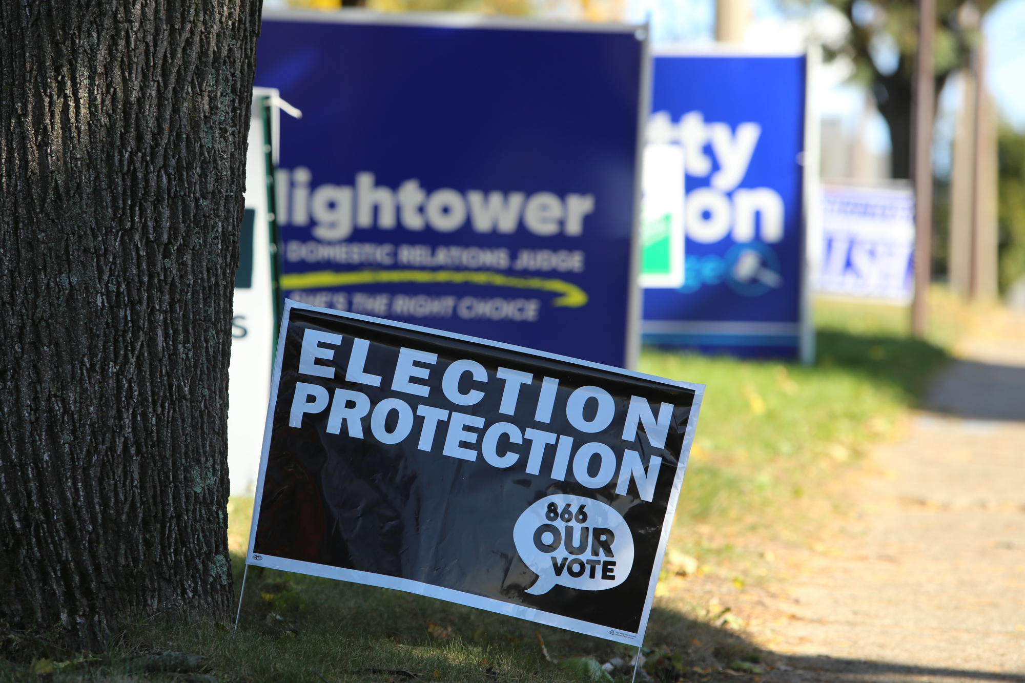 Early voting in Summit and Cuyahoga counties on Monday, October 12