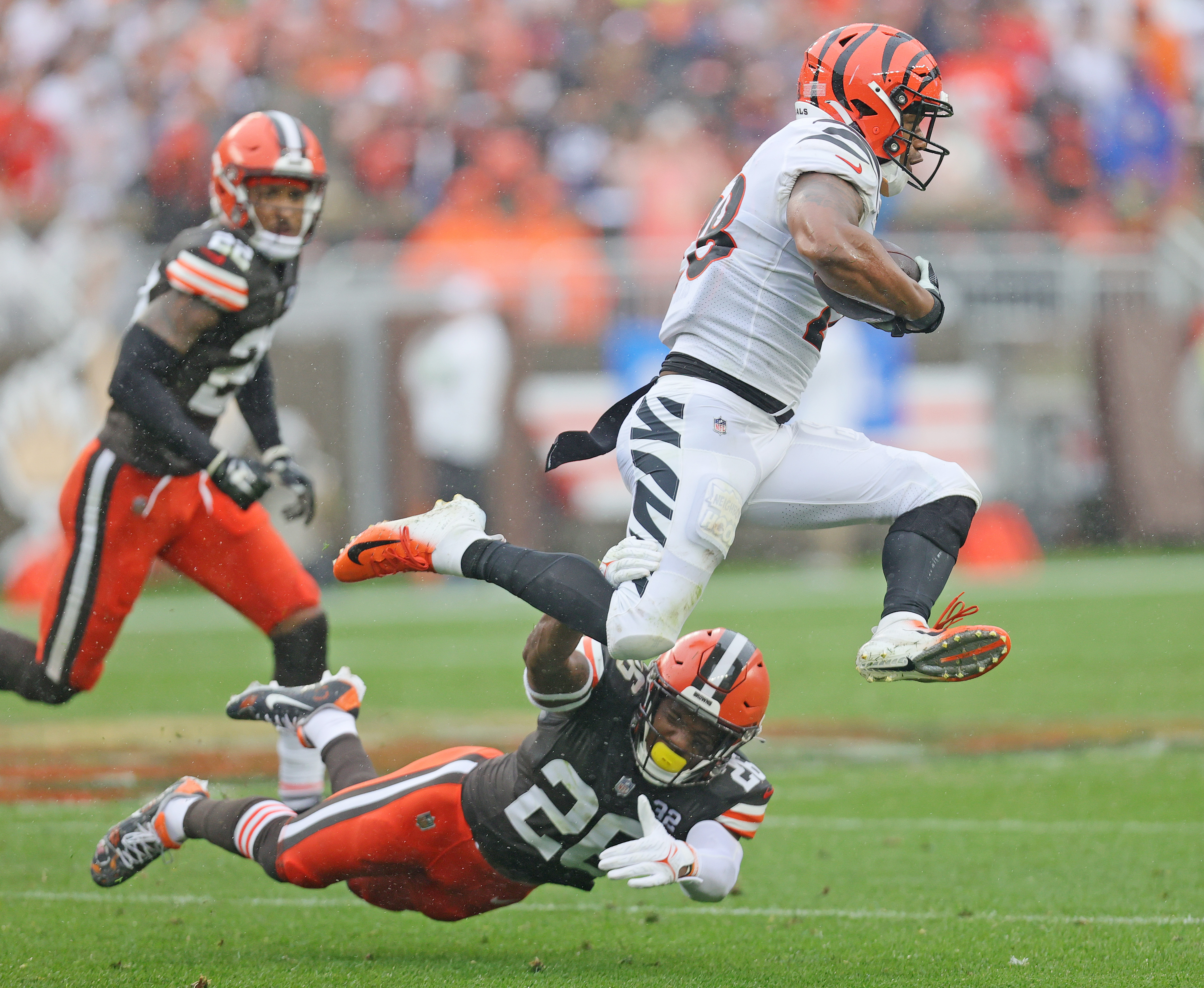 How Myles Garrett, Denzel Ward and the rest of the Browns defense graded  vs. the Titans 