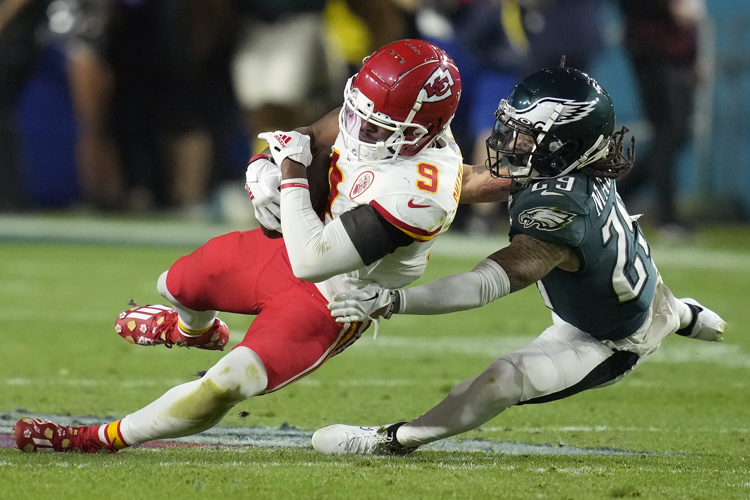 Eagles' A.J. Brown apparently still has beef with Chiefs' JuJu Smith- Schuster