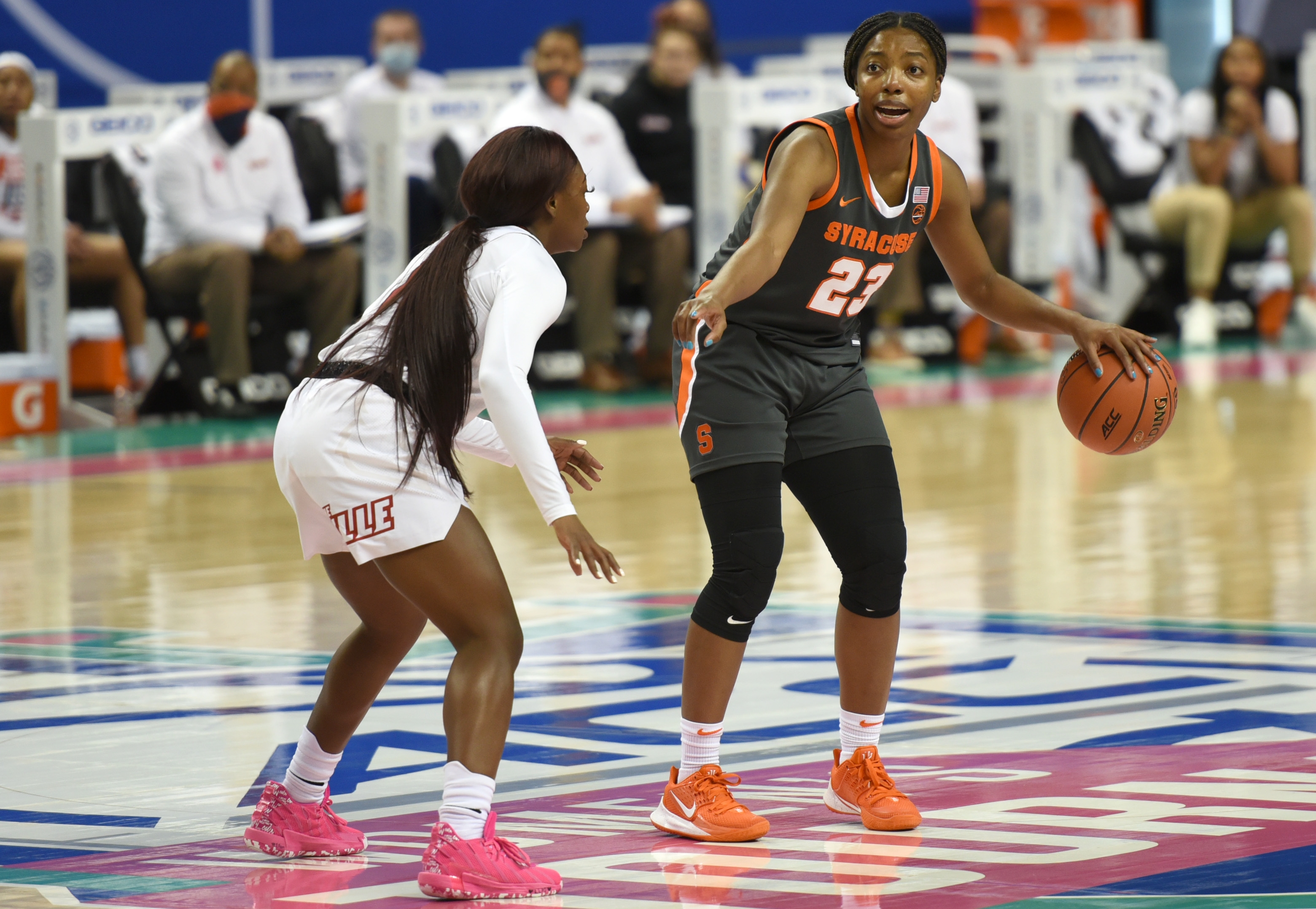 In ACC opener, U of L women squeek past Syracuse