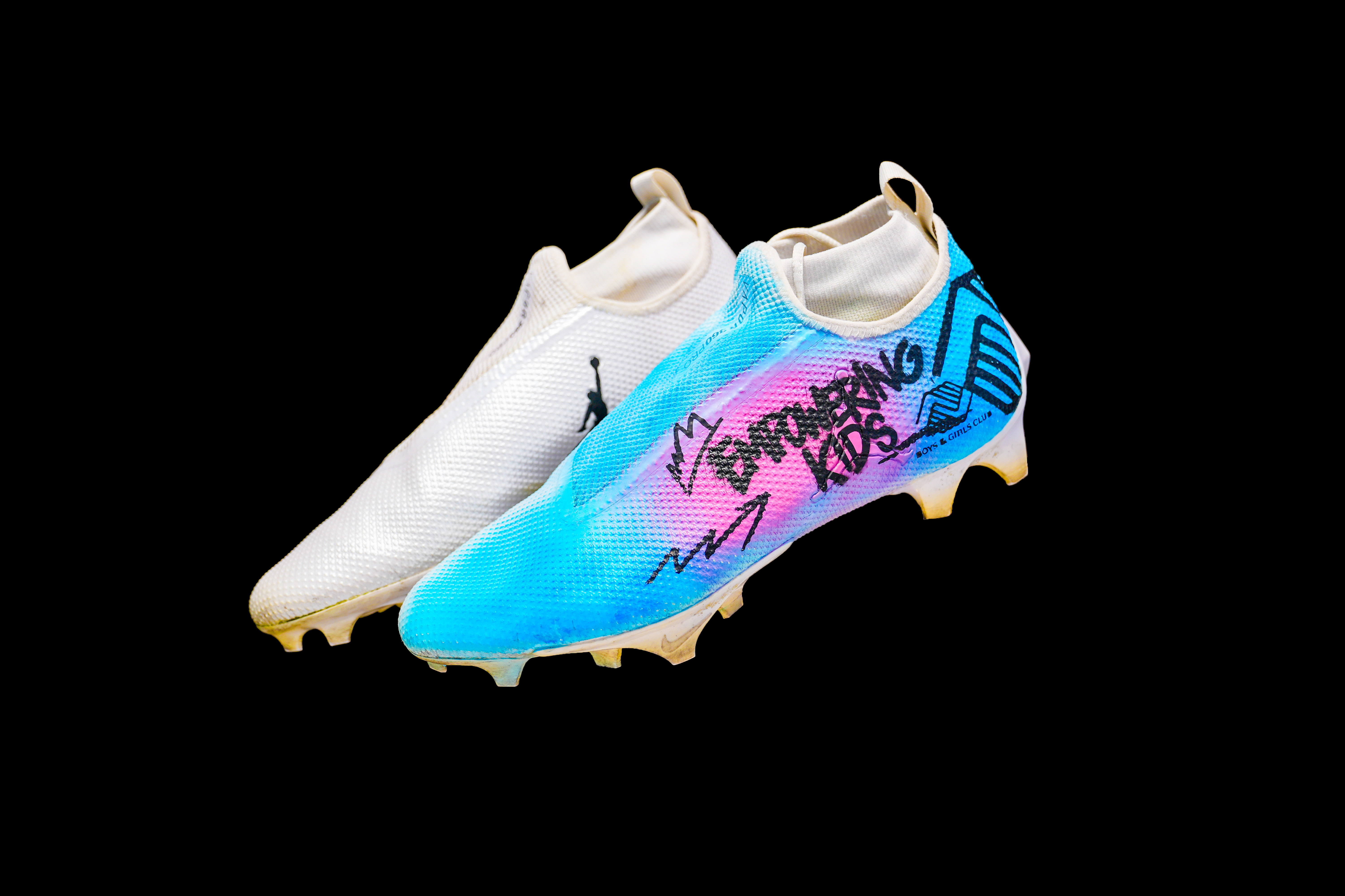 【ピンクの猫さま専用】チョークライン NFL ドルフィンズ ジャケット 2025 'My Cause, My Cleats:' Check out what the Lions are wearing