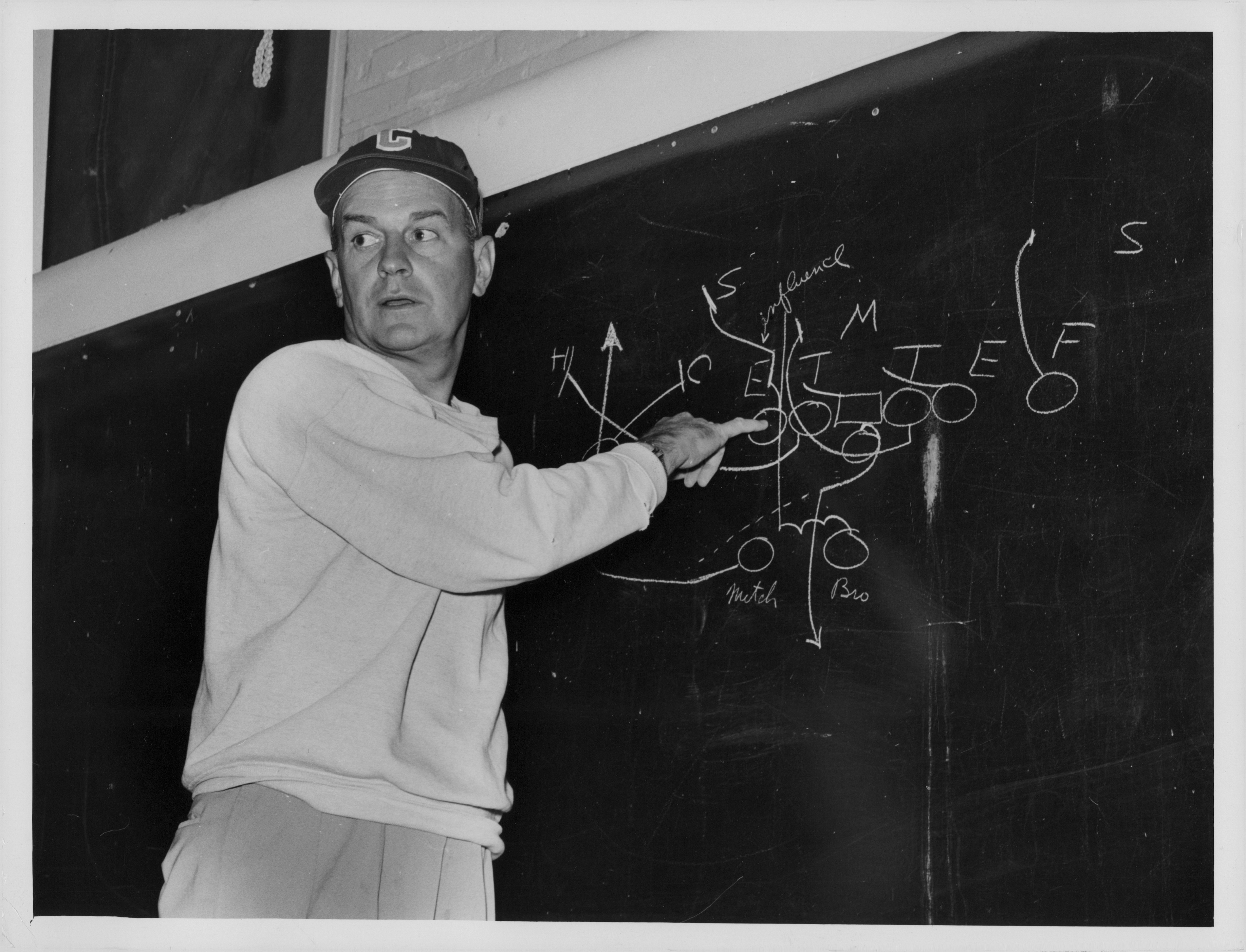 Did Paul Brown have the authority to block the sale of the Browns to Art  Modell? - Dawgs By Nature